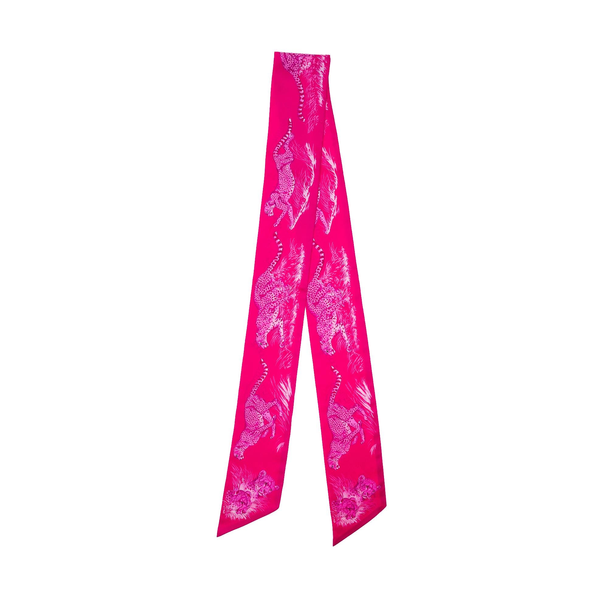 New Hermès Slim Guepards Maxi-Twilly in Pink Silk For Sale 1