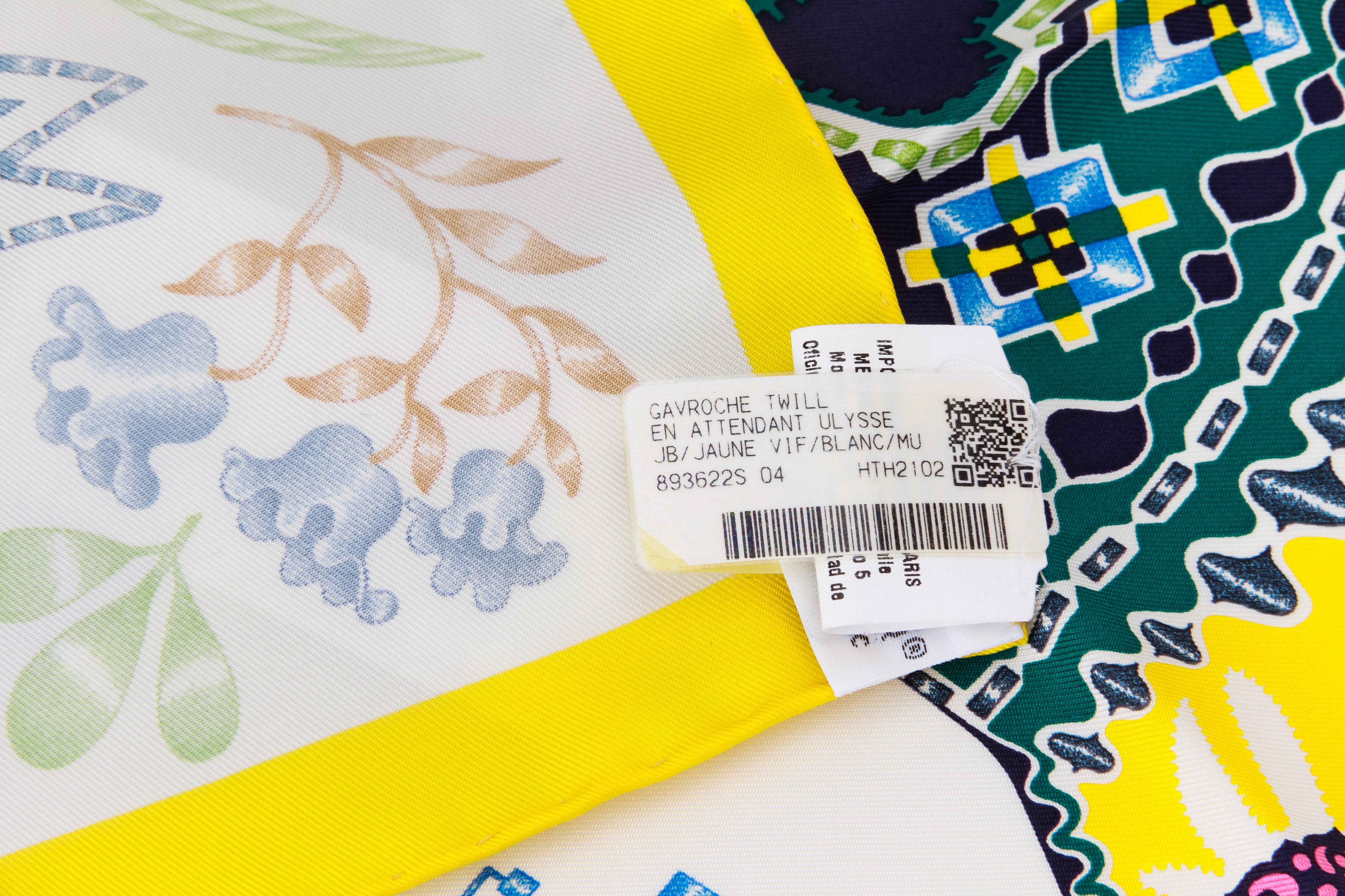 Hermès collection bandana multicolore cheval petit foulard gavroche en soie jaune, blanc et bleu. Bords roulés à la main. Nouveau dans la boîte.
