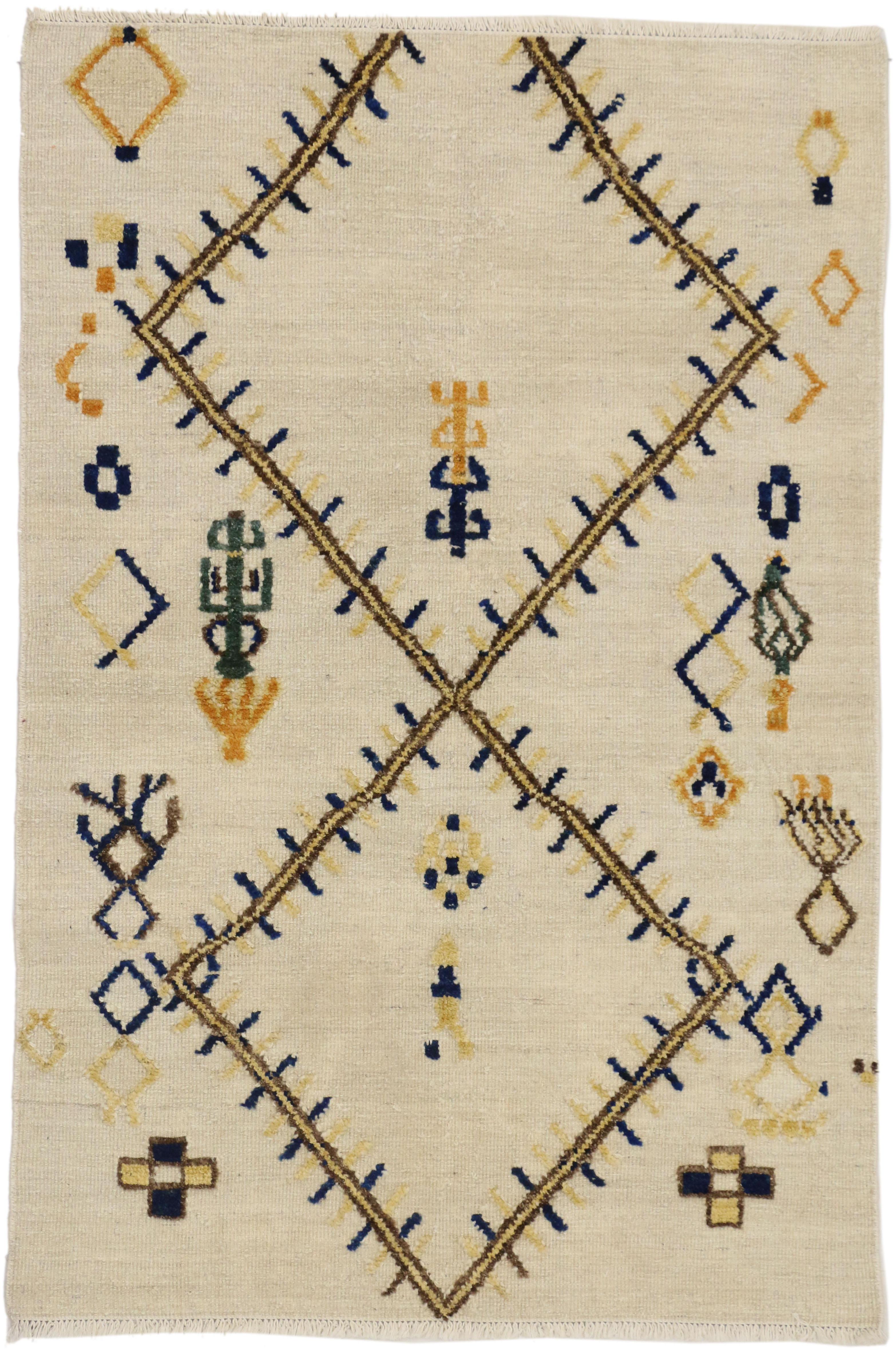 80300 New High and Low Texture Moroccan Style Rug, Tribal Accent Rug, Two-Layer Texture Rug. Woven with a clean and contemporary modern style, this Moroccan tribal style rug features a high and low pile while adding textural energy. With its random