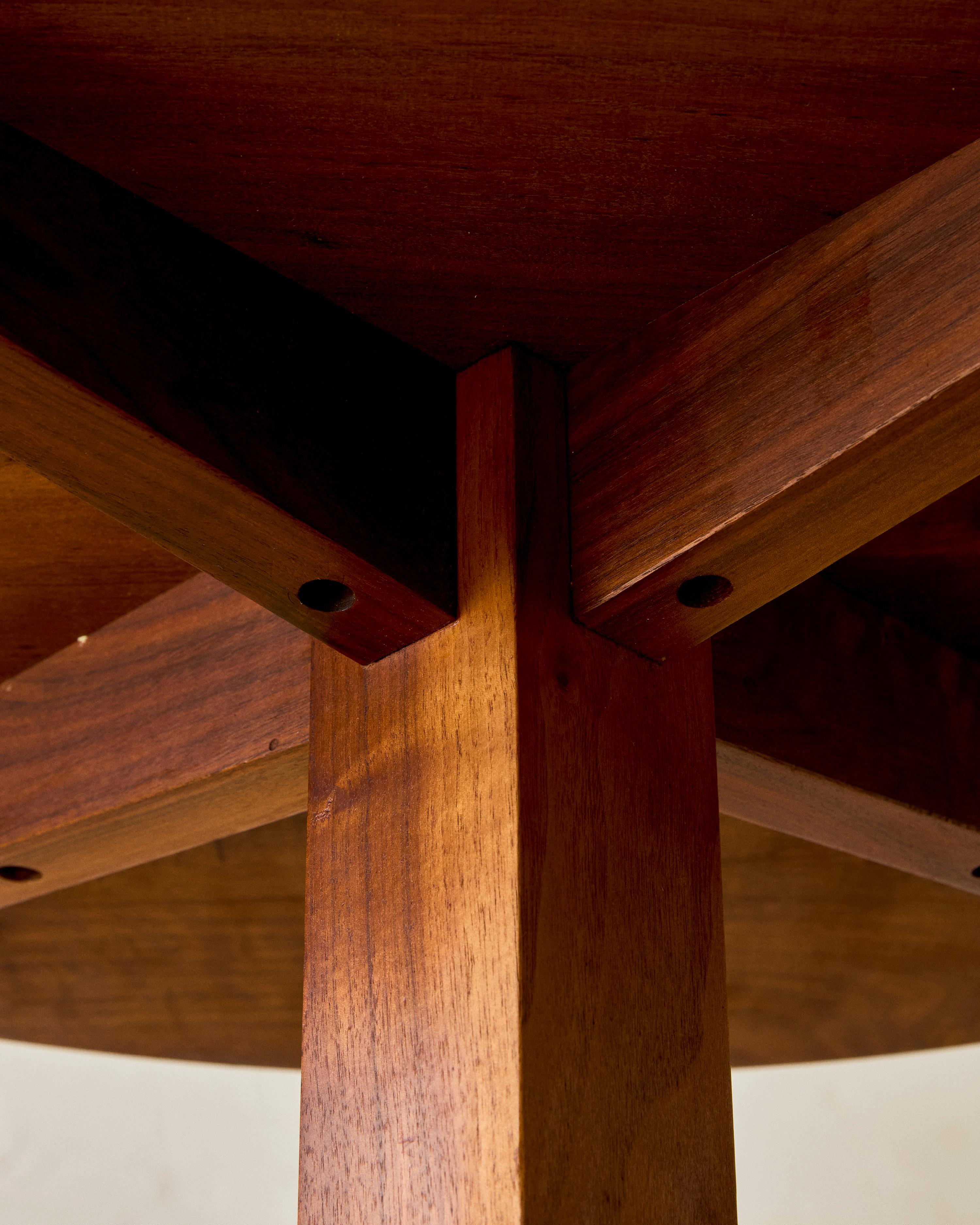 Noyer The Modern Modern Brisk One à la manière de George Nakashima en vente