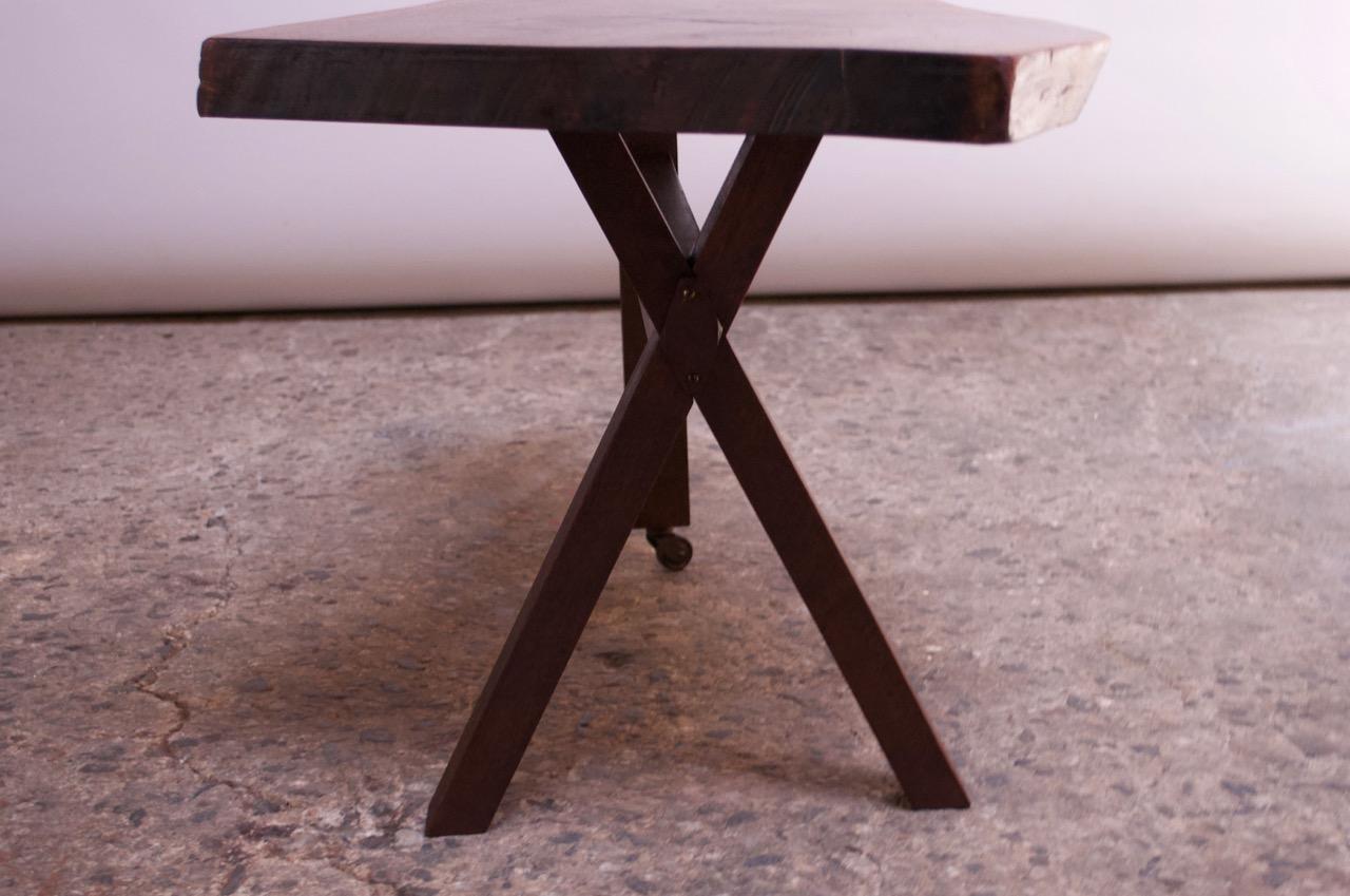 New Hope-Style Studio Craft Walnut Live Edge Side Table In Good Condition For Sale In Brooklyn, NY