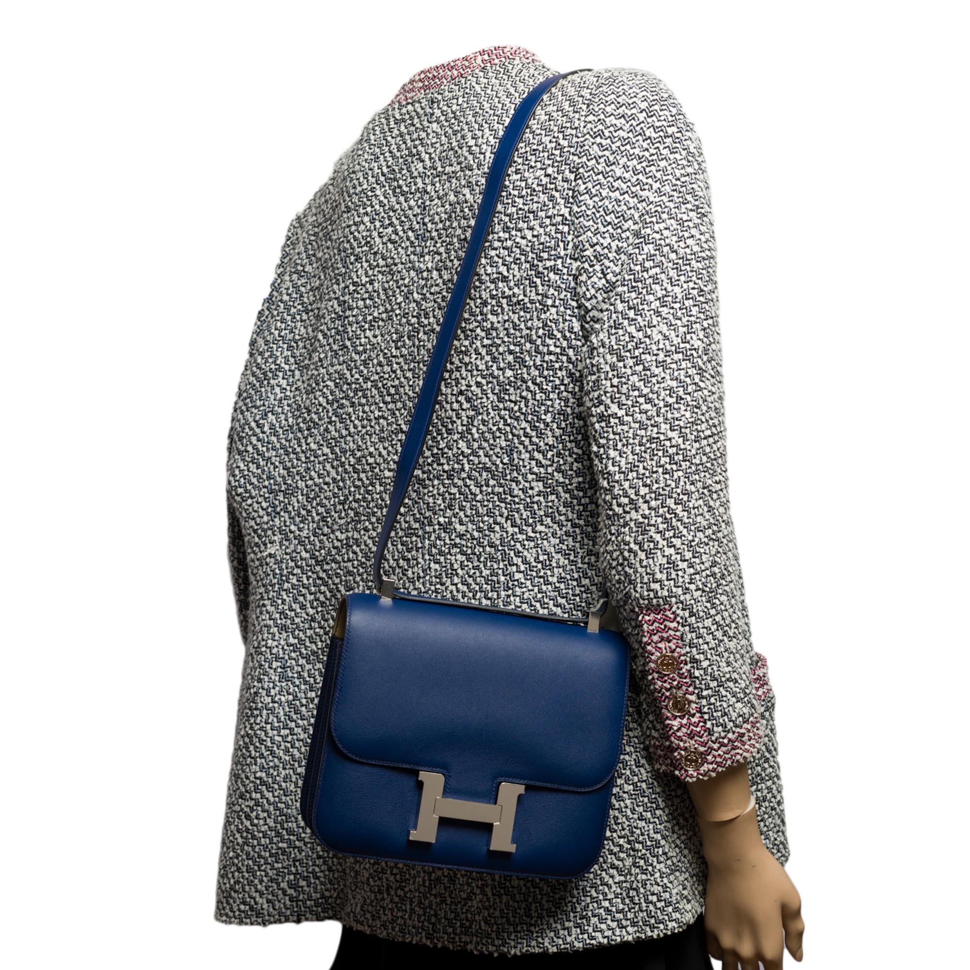 New-HSS-Hermes Constance 24 shoulder bag in sapphire blue Evercolor leather, SHW 4