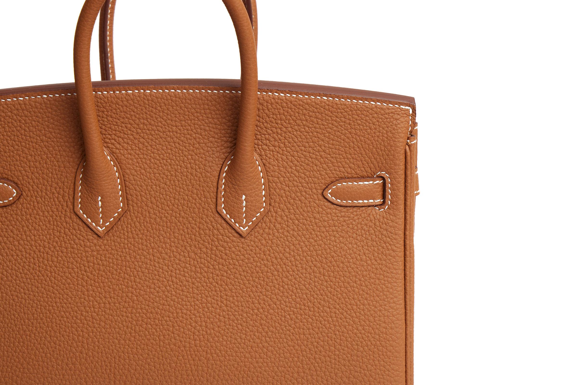 New in Box  Hermes Birkin 25 Togo Gold/Palladium Bag In New Condition For Sale In West Hollywood, CA