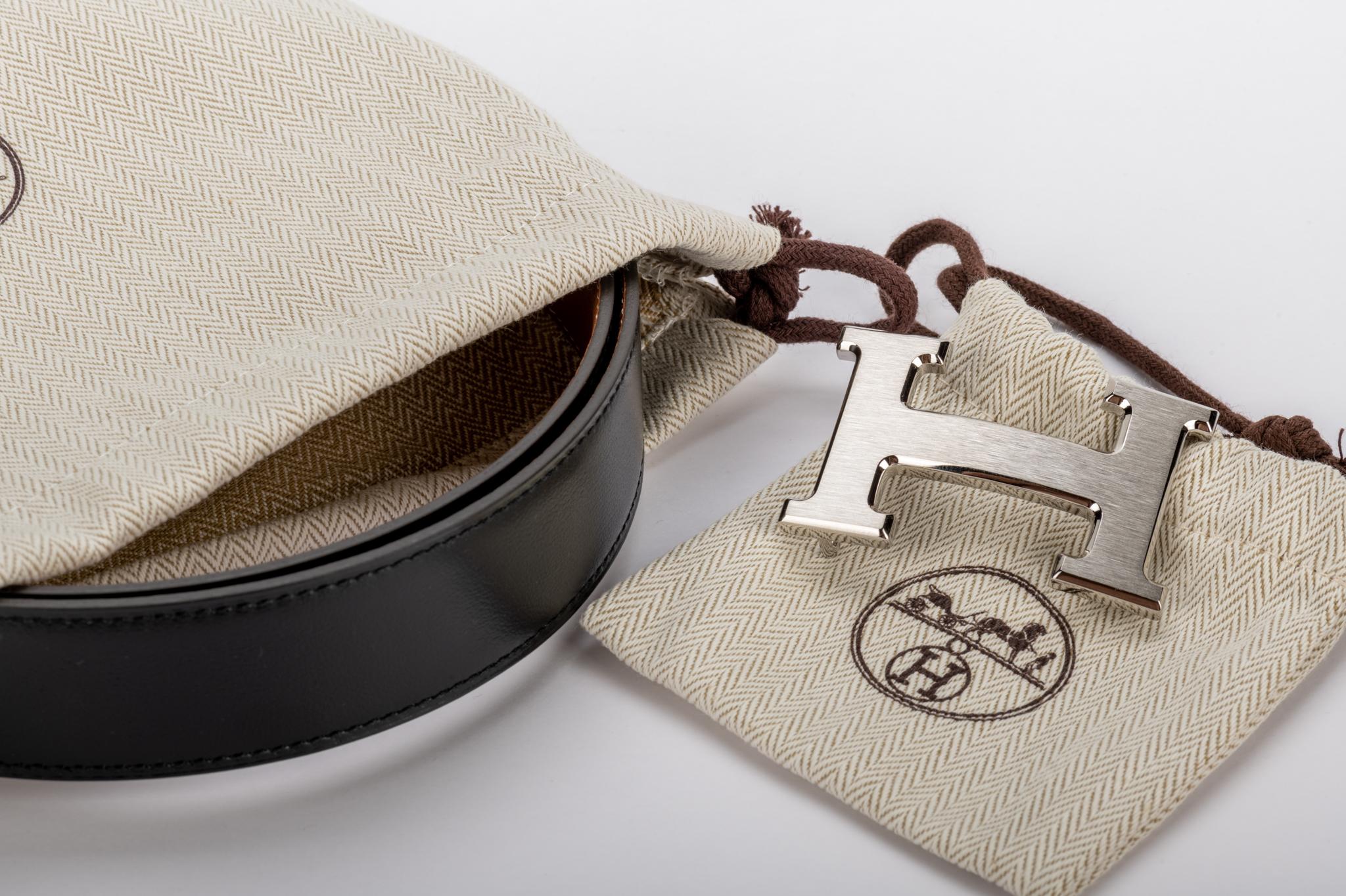 Hermès - Ceinture unisexe en cuir noir et or 100 cm, neuve dans sa boîte en vente 1