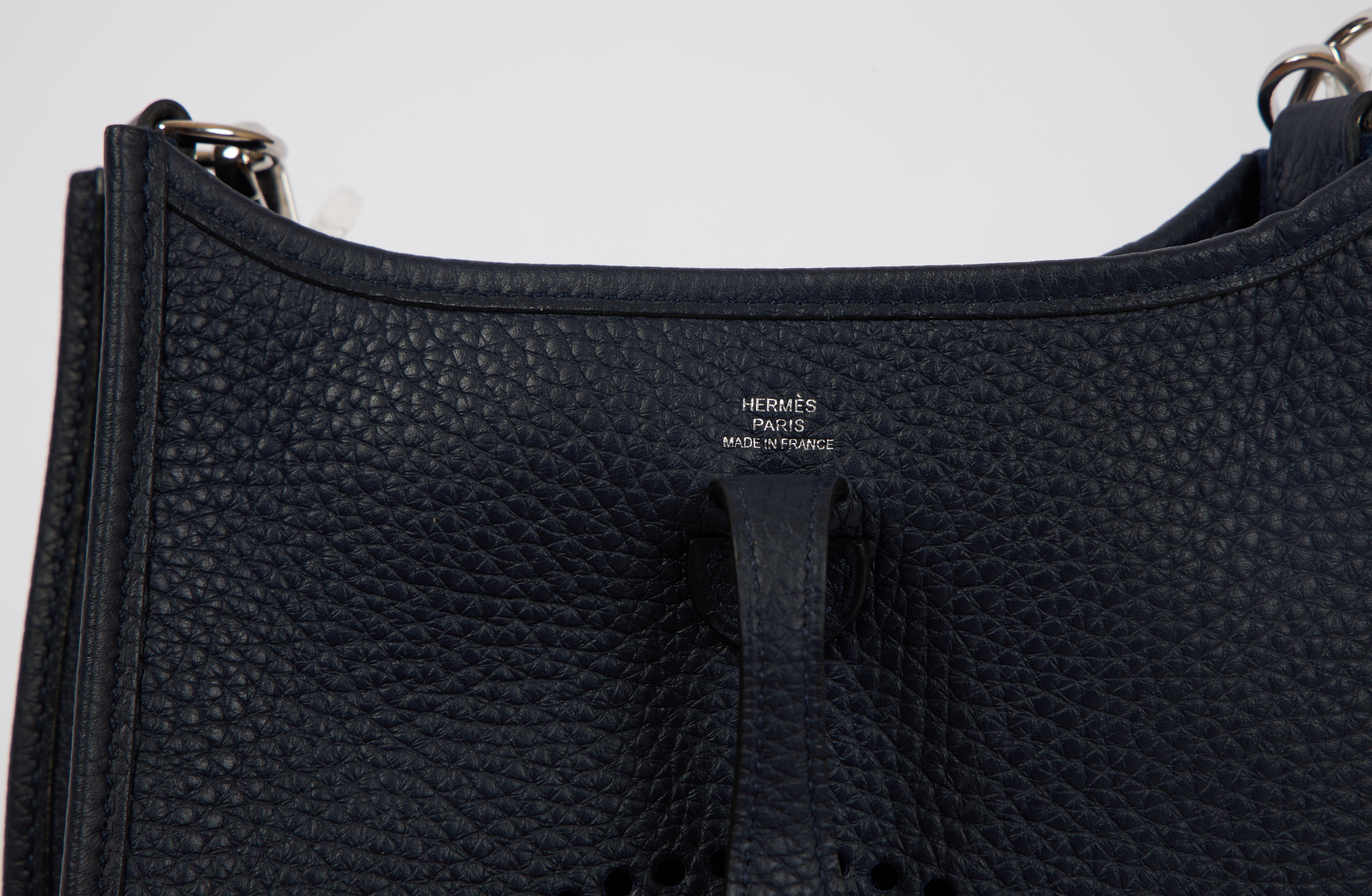 New in Box Hermes Blue Nuit Mini Evelyne Crossbody Bag In New Condition In West Hollywood, CA