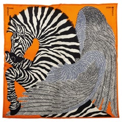 Neu in Box Hermes Sammlerstück orangefarbener Zebra Pochette Schal