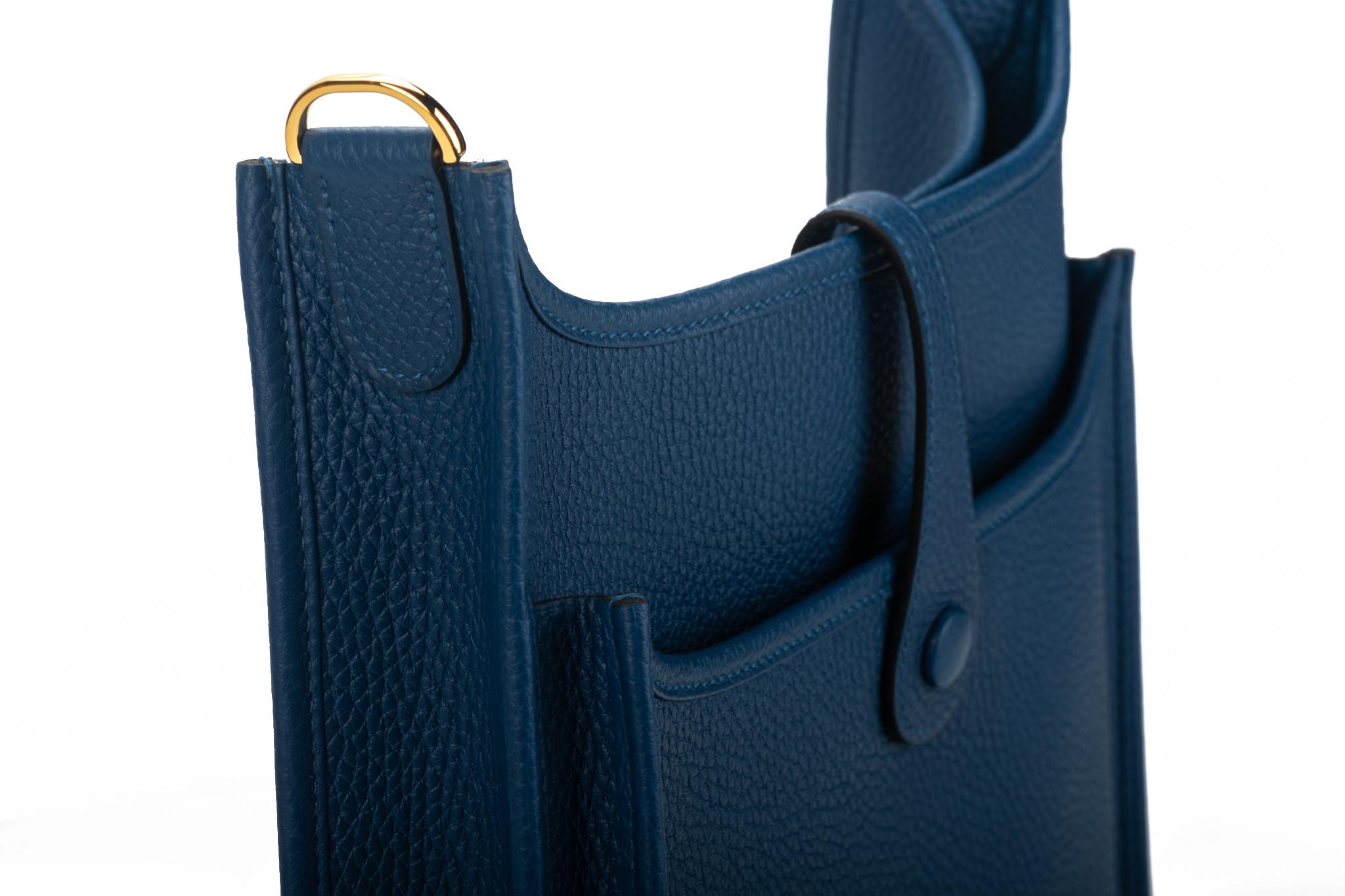 Neu in Box Hermes Evelyne PM Blau Nuit Gold Tasche 9