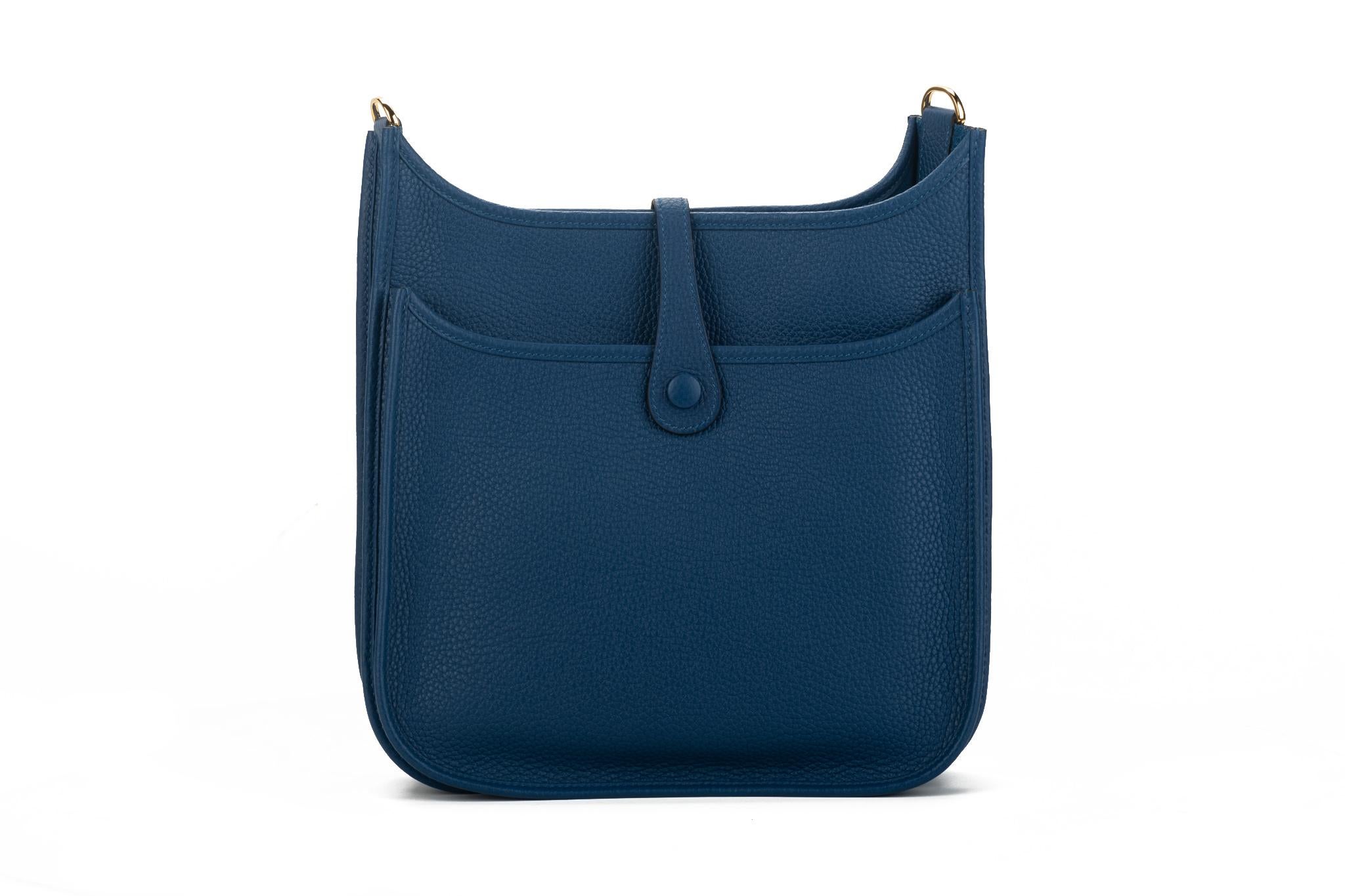 Neu in Box Hermes Evelyne PM Blau Nuit Gold Tasche 3
