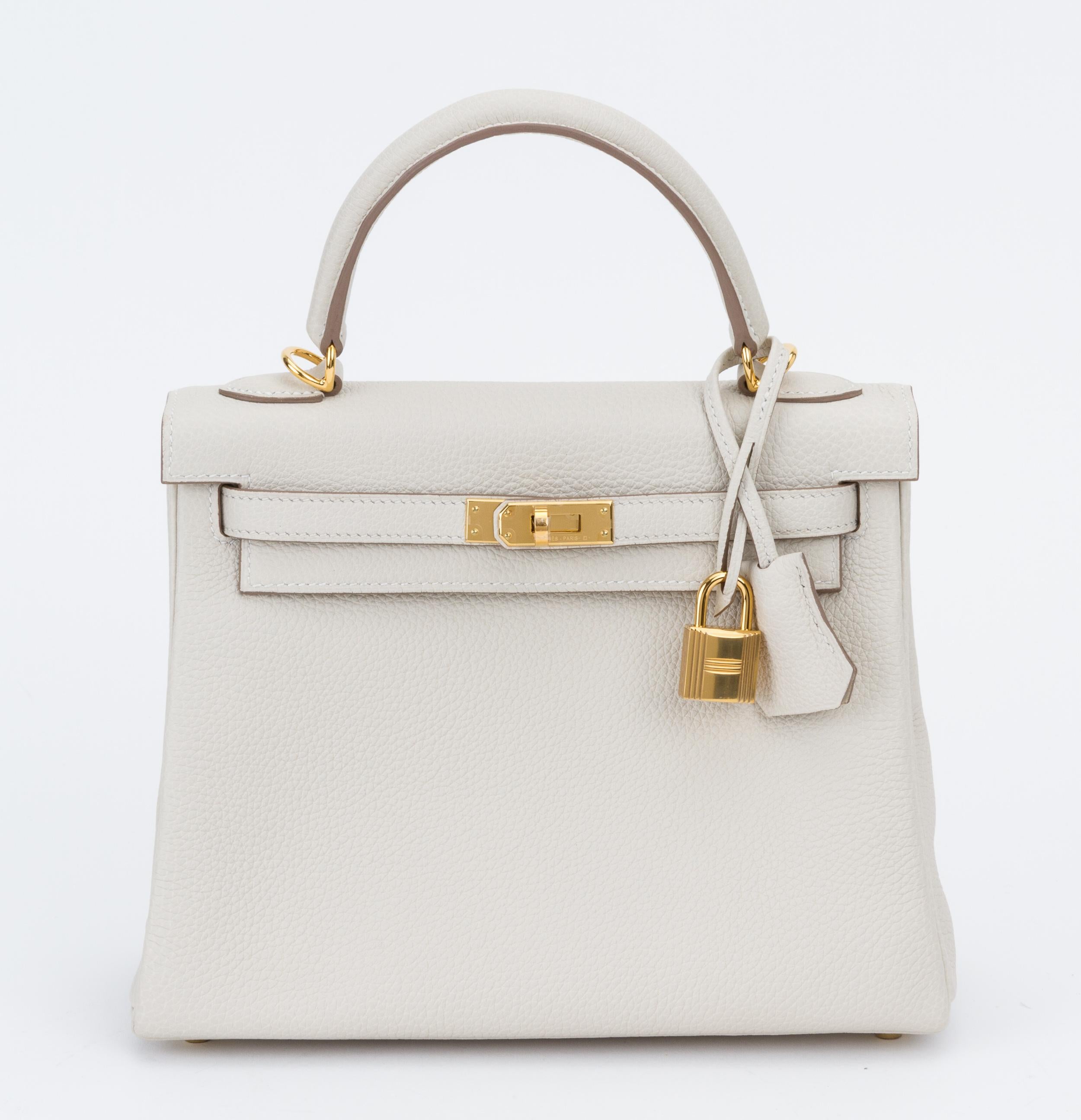 Hermès Kelly 25 HSS Craie and Biscuit Epsom GHW For Sale at 1stDibs