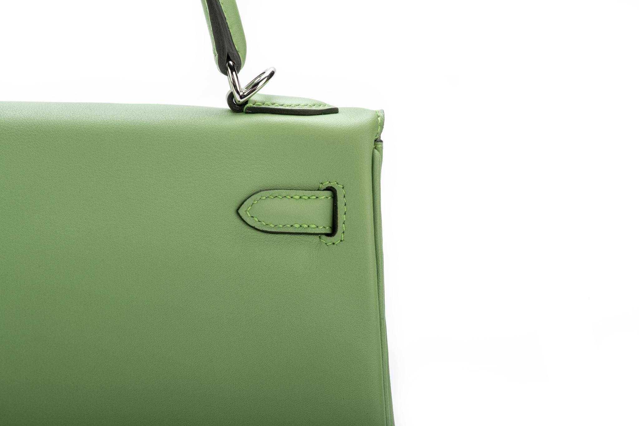 New in Box Hermes Kelly 25 Vert Criquet Swift Bag 3
