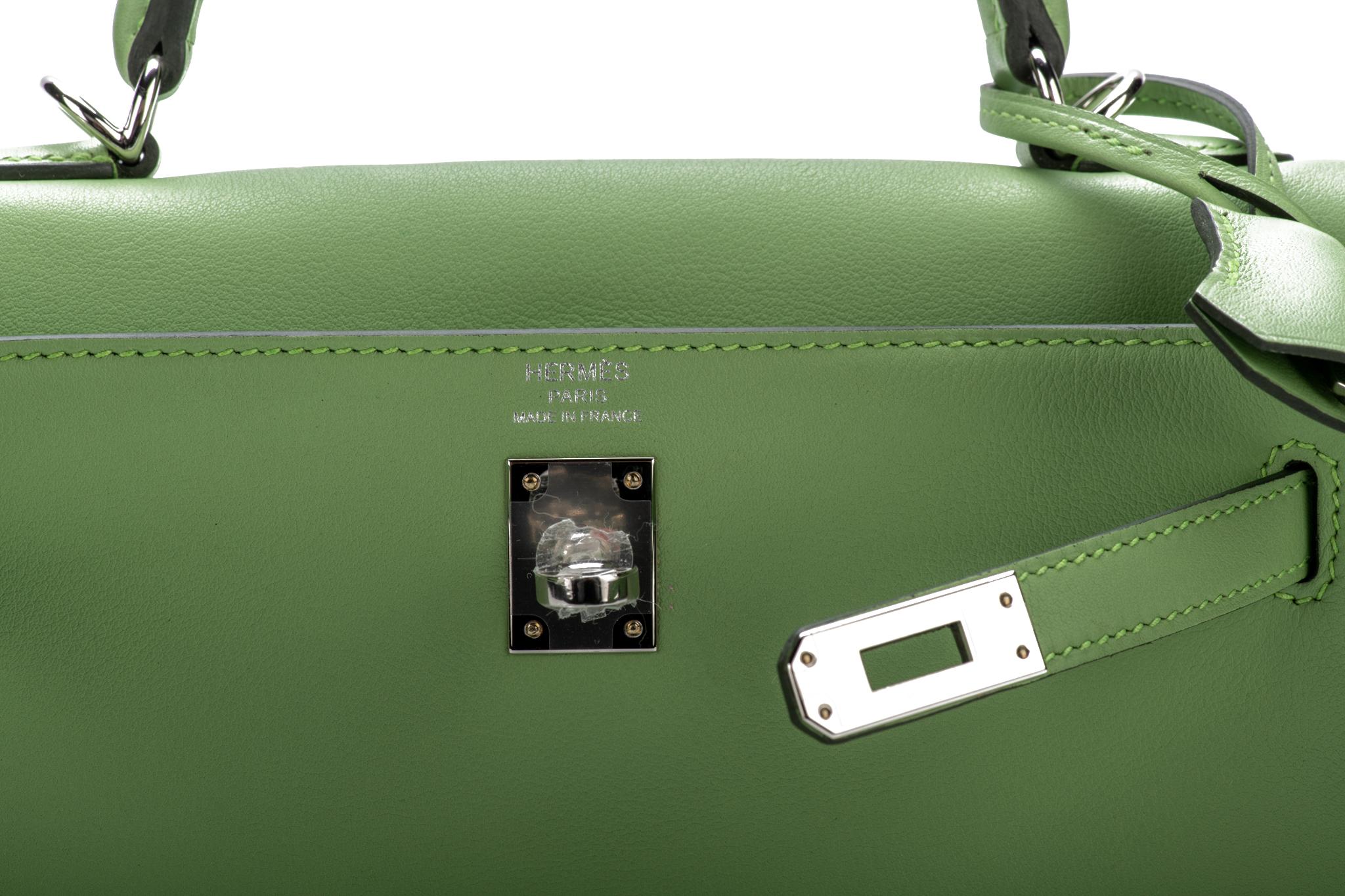 New in Box Hermes Kelly 25 Vert Criquet Swift Bag at 1stDibs | vert ...