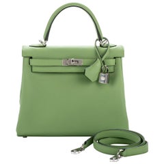 Neu in Box Hermès Kelly 25 Vert Criquet Swift Tasche