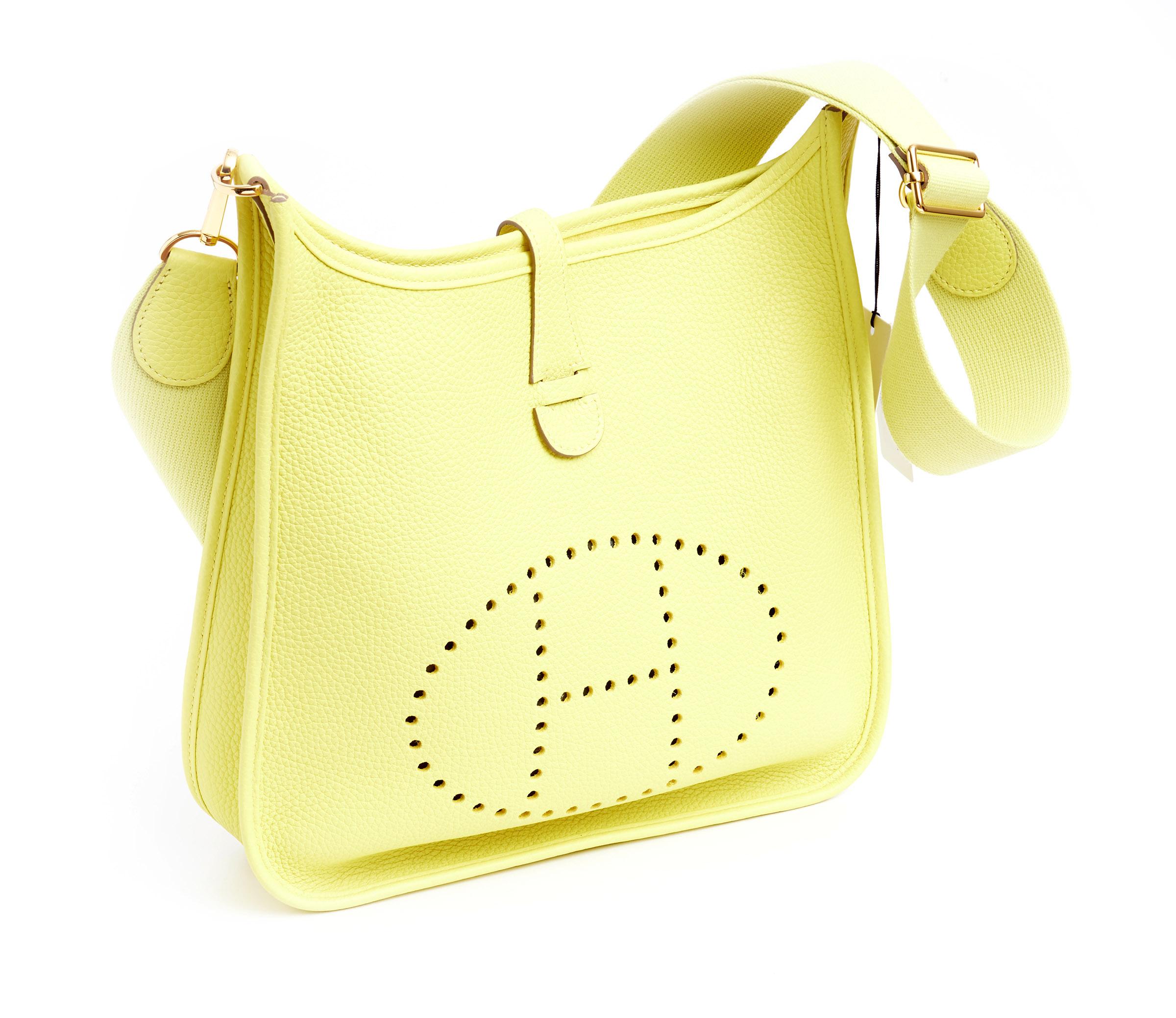 Neu in Box Hermès  Limonengelbe Evelyne PM Crossbody Tasche im Zustand „Neu“ im Angebot in West Hollywood, CA