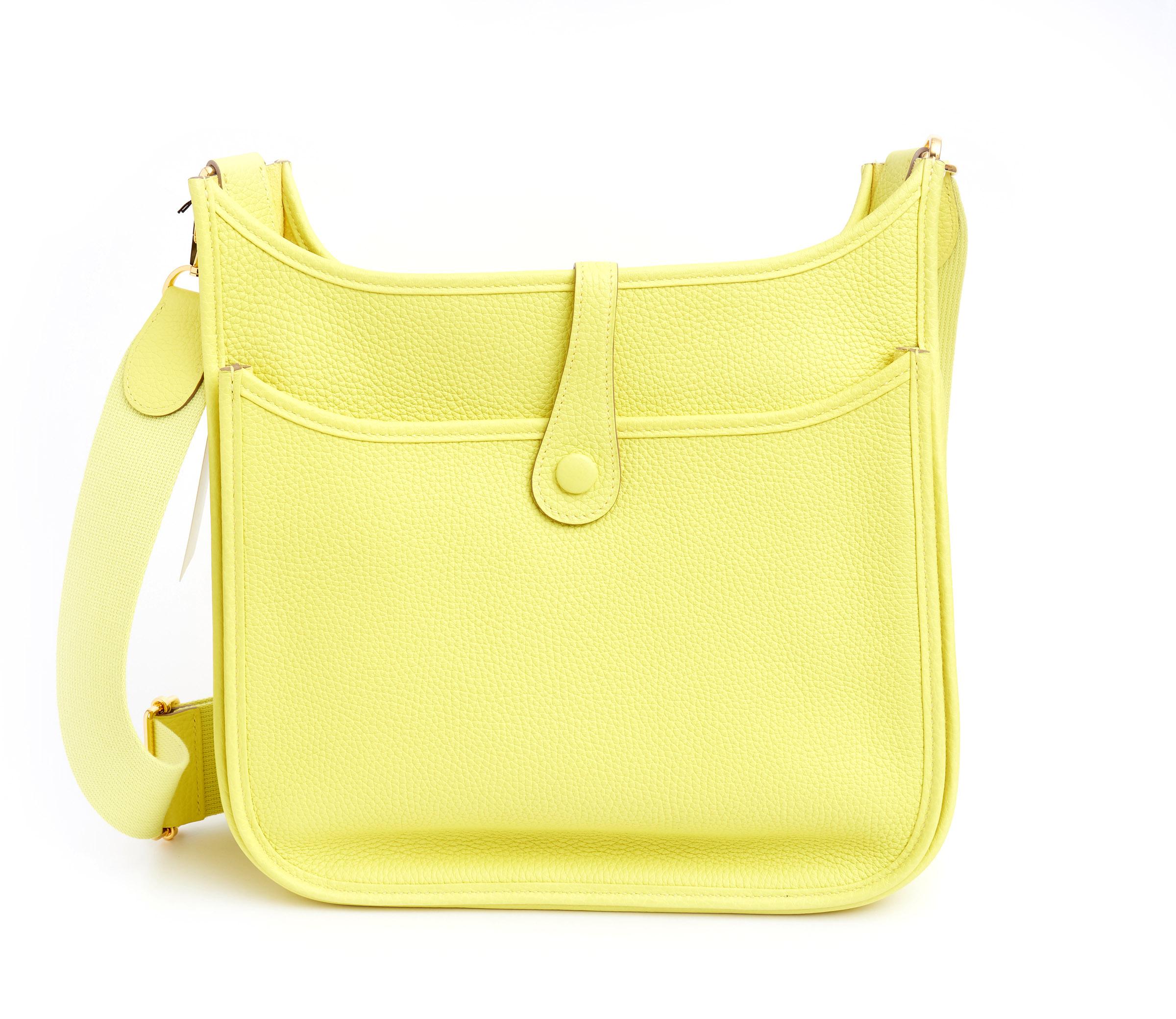 Neu in Box Hermès  Limonengelbe Evelyne PM Crossbody Tasche Damen im Angebot