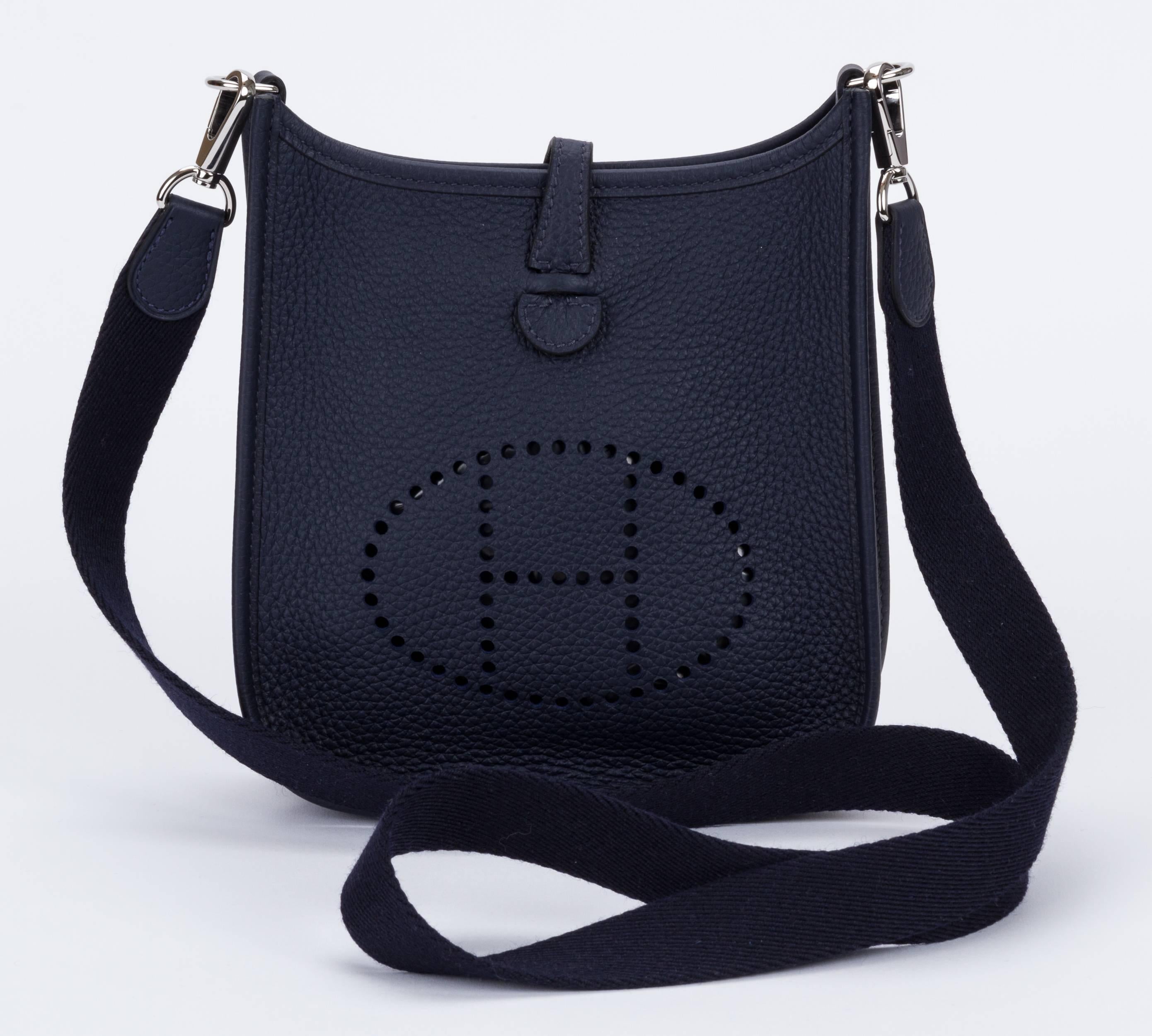 Hermès mini Evelyne shoulder bag in indigo blue taurillon clemence leather with palladium hardware. Never used. Dated 