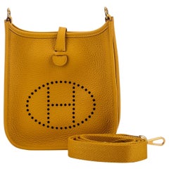 Neu in Box Hermes Mini Evelyne Jaune Ambre & Gold Crossbody Bag