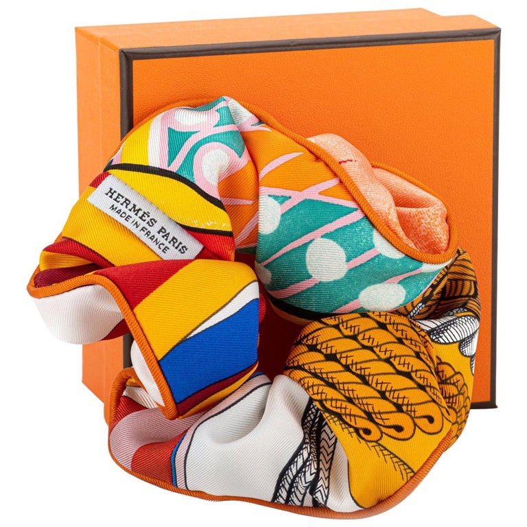 New in Box Hermes Orange Silk Hair Scrunchie at 1stDibs  display picture 1