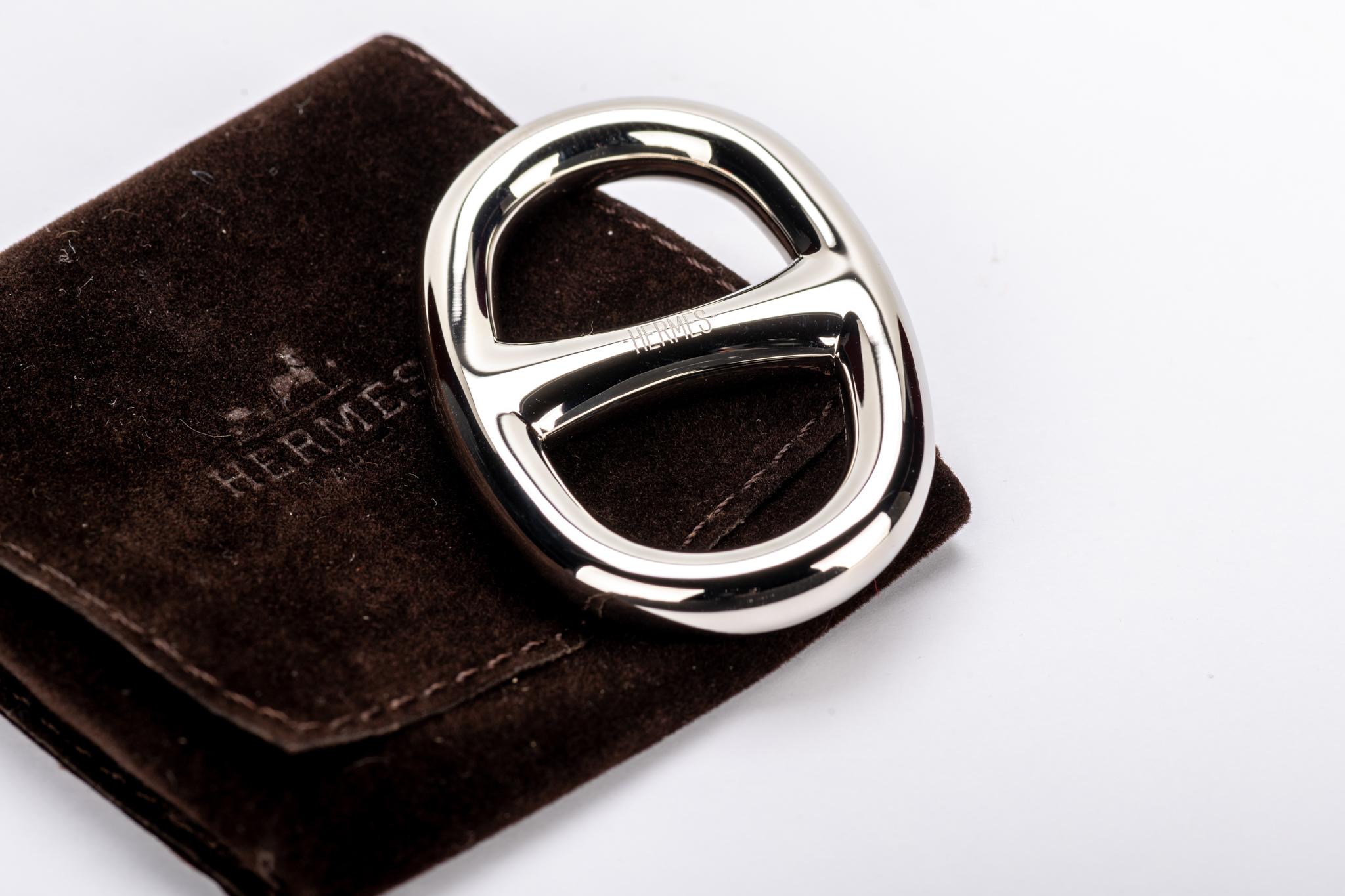 Neu in Box  Hermès Palladium-Schalring (Orange) im Angebot