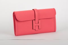 New in Box Hermes Rare Rose Azalee Jige Elan Clutch