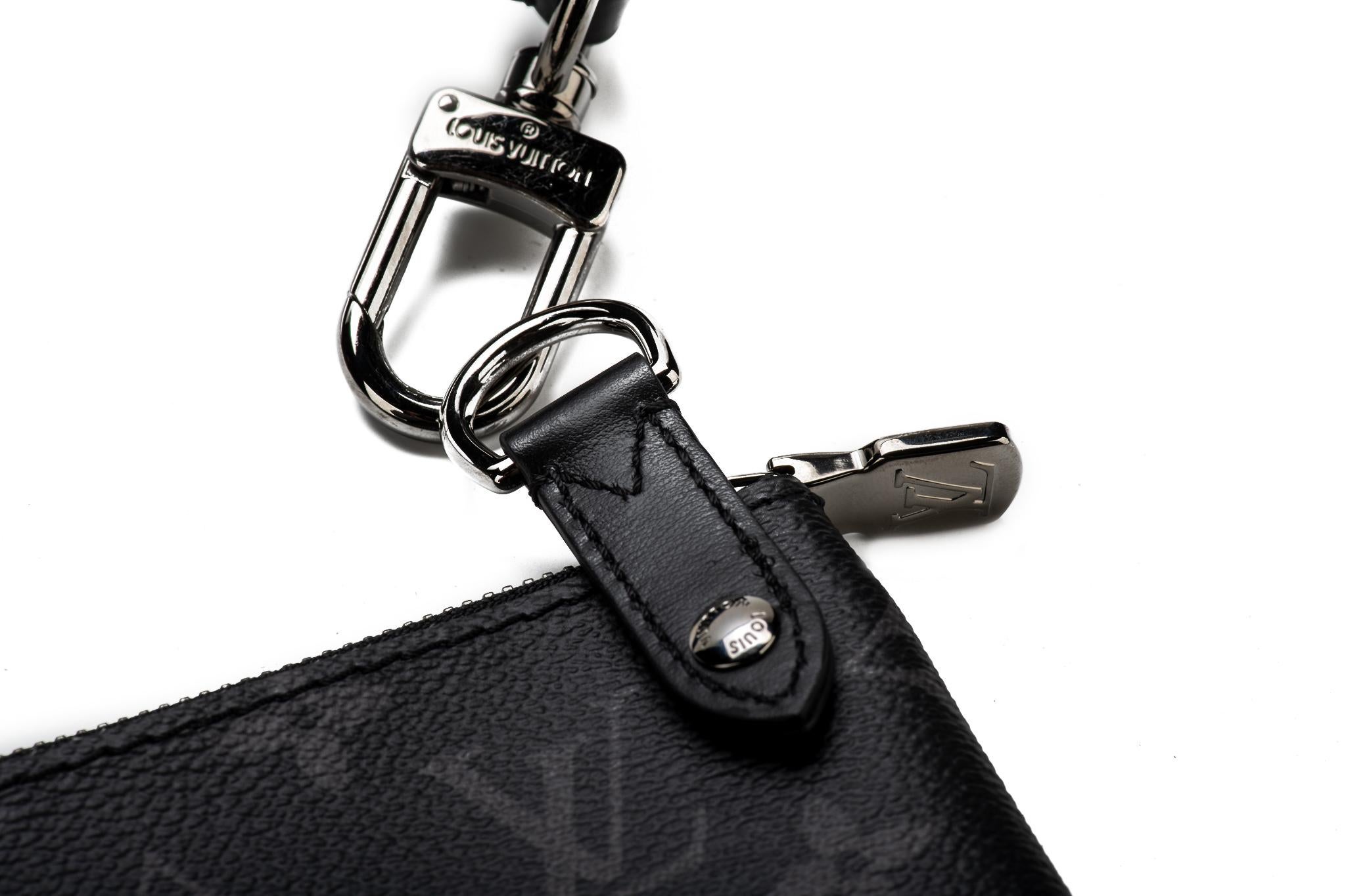 New in Box Louis Vuittom Men Multi Pochette Black Gray Bag 13