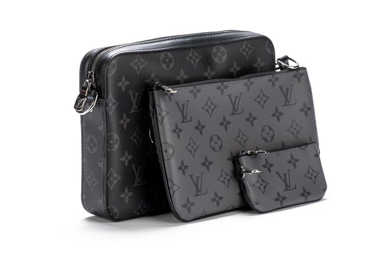New in Box Louis Vuittom Men Multi Pochette Black Gray Bag at