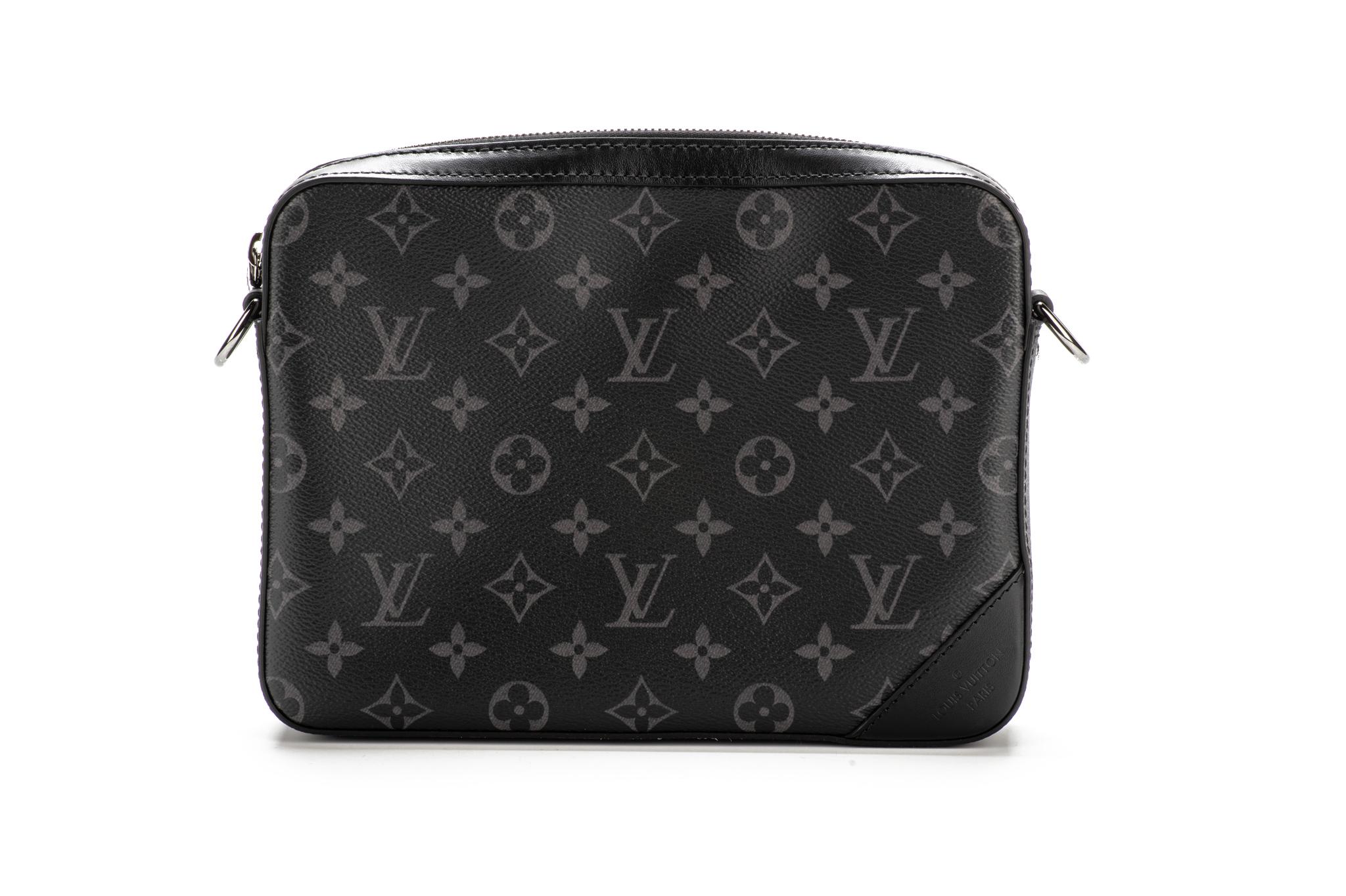 Women's New in Box Louis Vuittom Men Multi Pochette Black Gray Bag