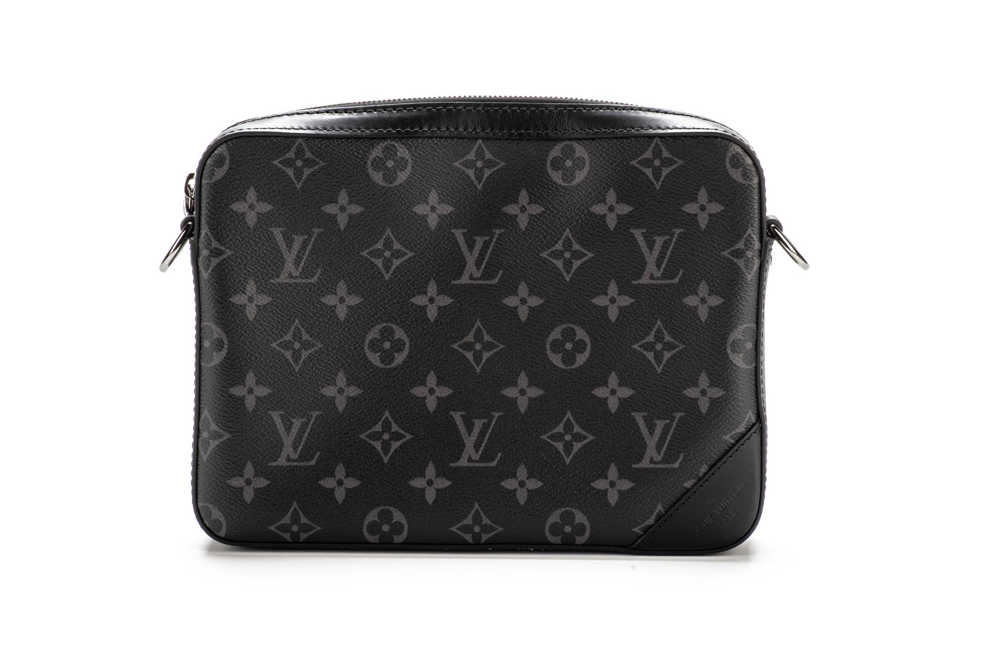 Women's New in Box Louis Vuittom Men Multi Pochette Black Gray Bag For Sale