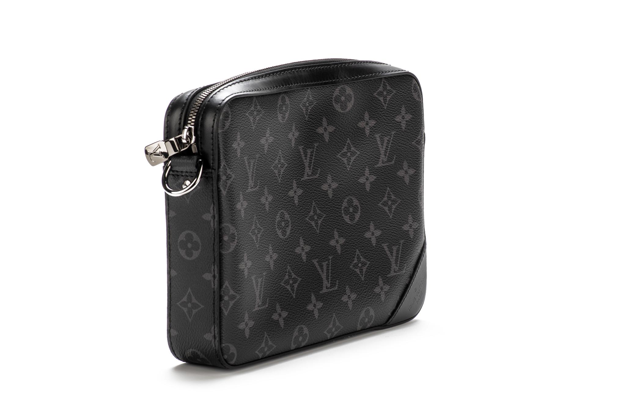 New in Box Louis Vuittom Men Multi Pochette Black Gray Bag For Sale 1