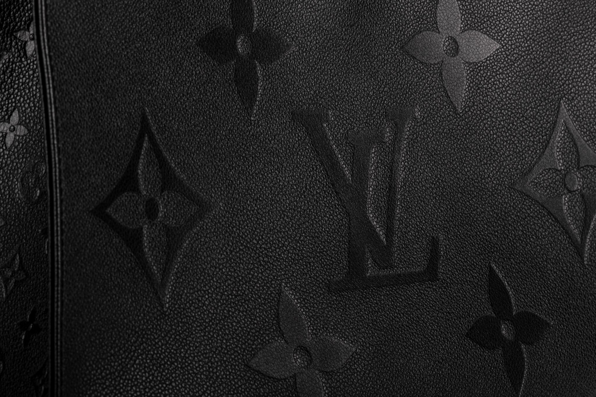 New in Box Louis Vuitton Black Logo On the Go GM Tote Bag 4