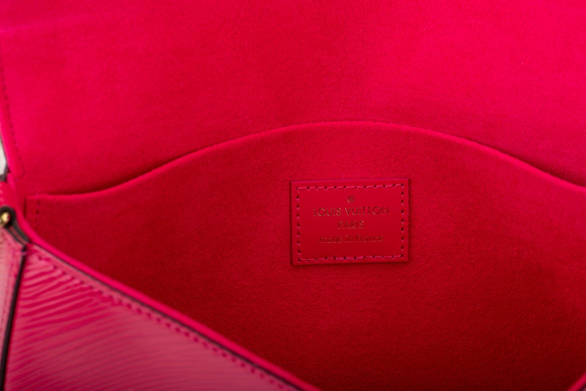 New in Box Louis Vuitton Easter Limited Edition Pink Felicie Bag In New Condition In West Hollywood, CA