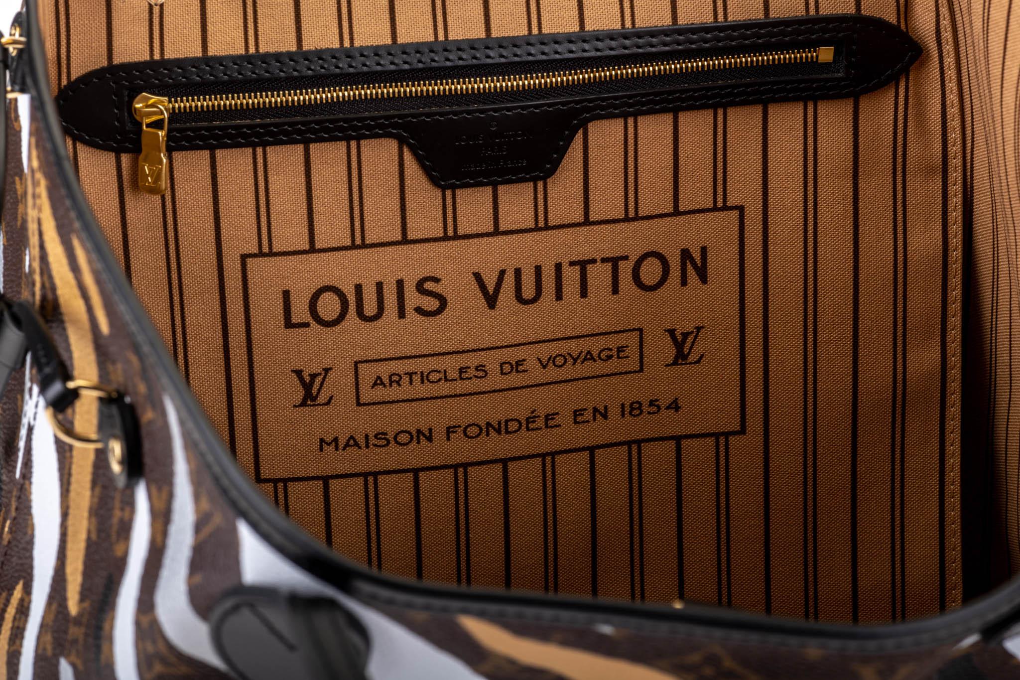 Neu in Box Louis Vuitton Limited Edition Camouflage Neverfull MM Tote Bag 1