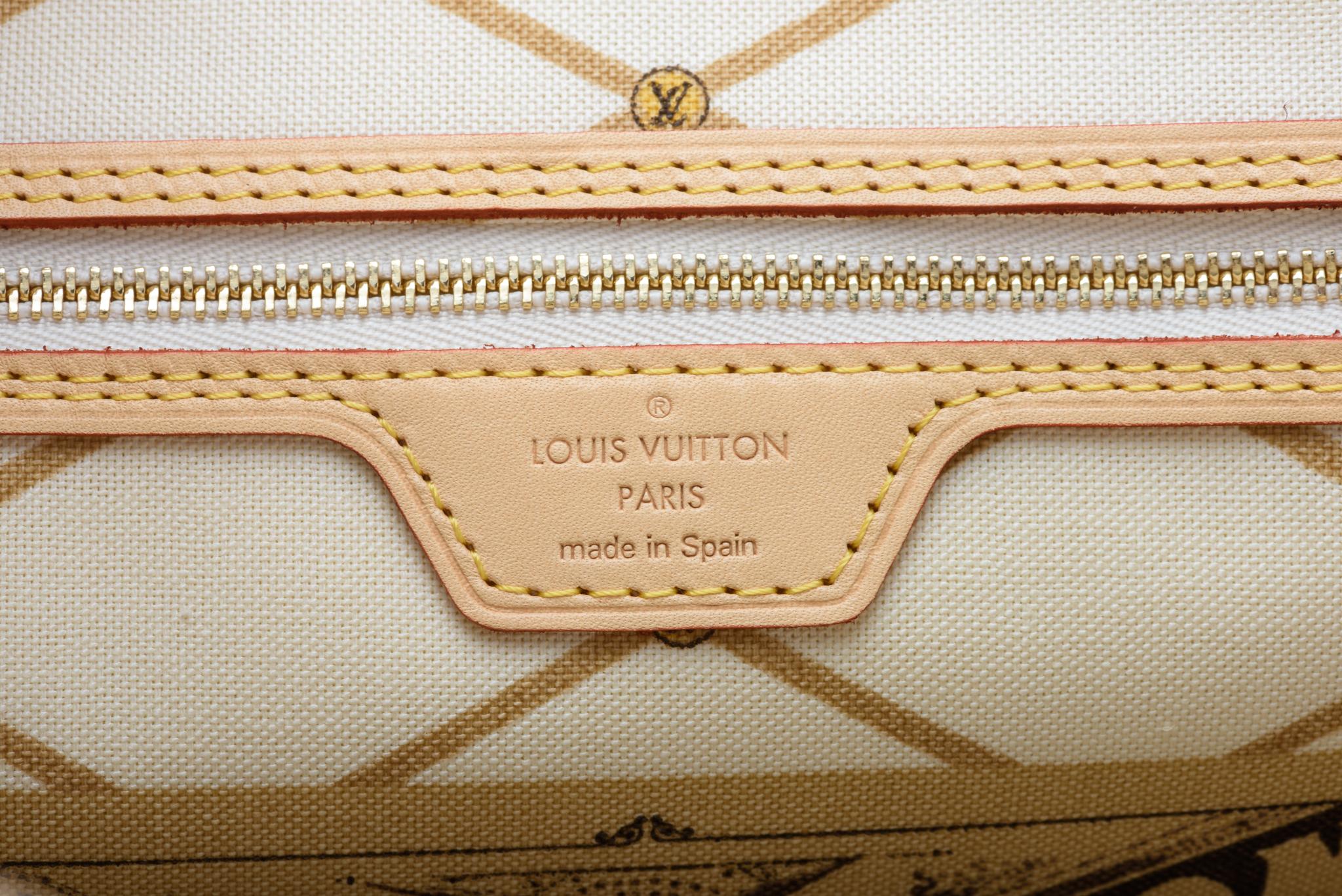 New in Box Louis Vuitton Limited Edition Capri Neverfull Damier Azur Bag 4