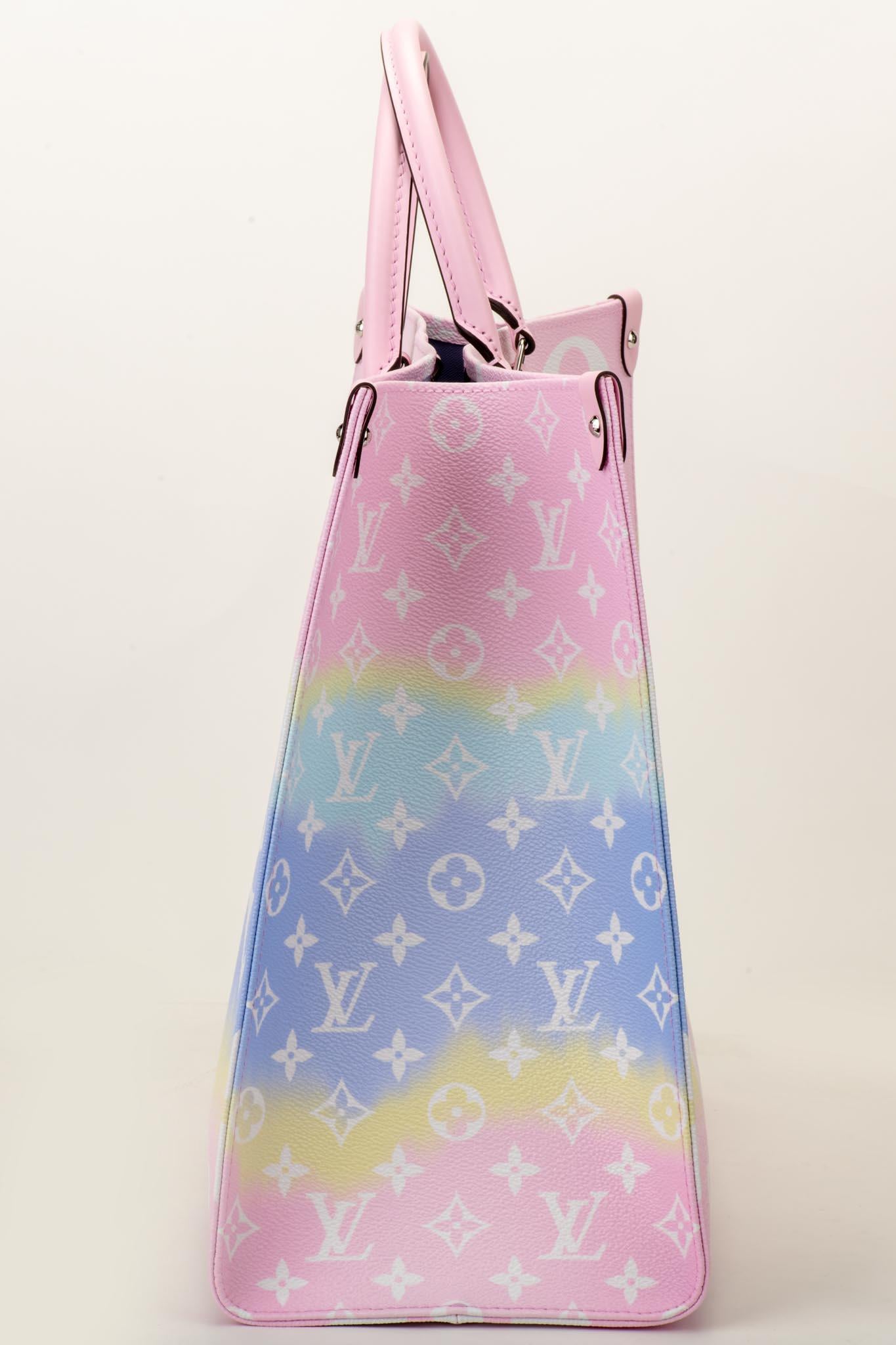 Gris Louis Vuitton - Sac On The Go, édition limitée, état neuf dans sa boîte
