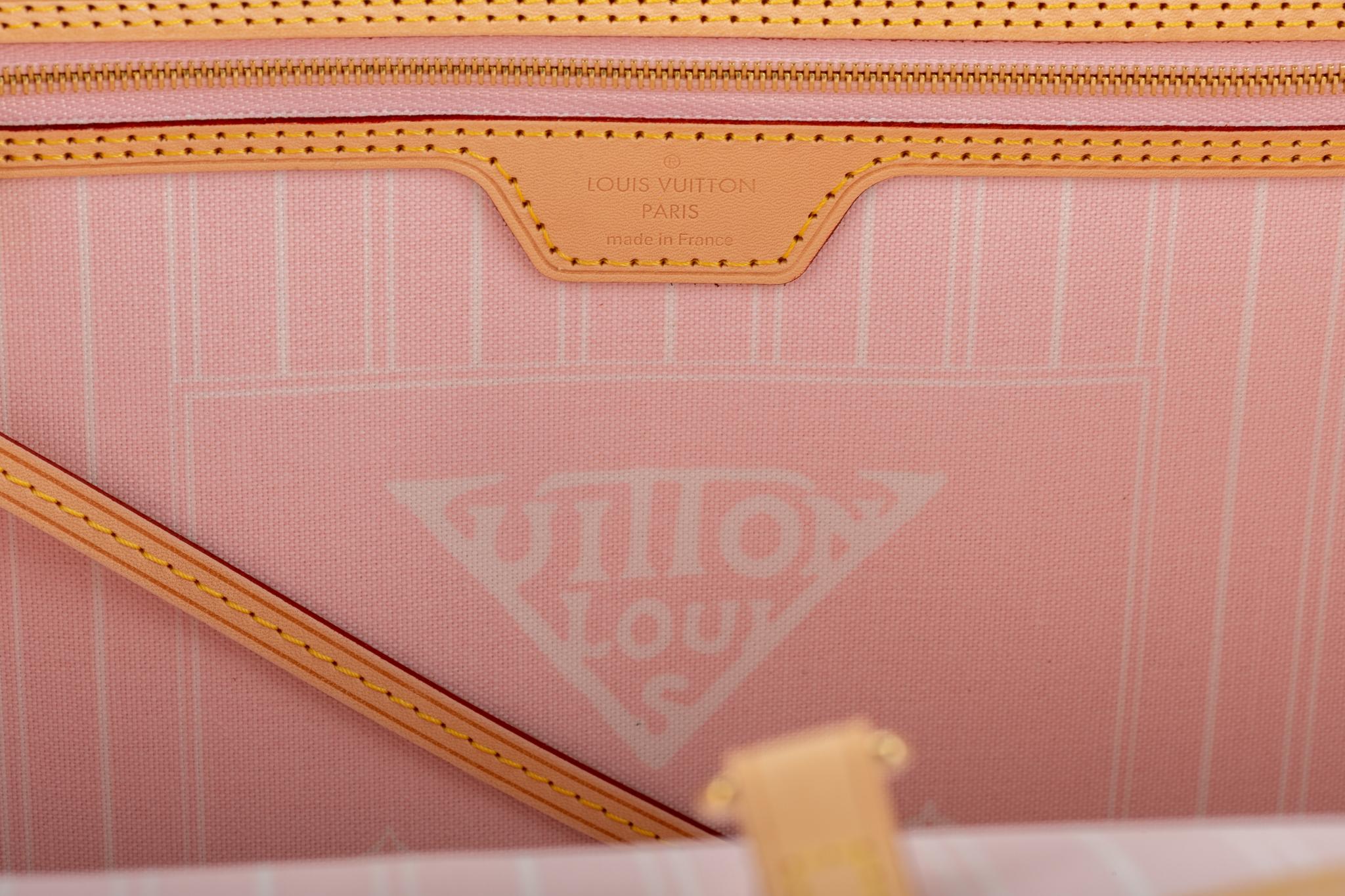 New in Box Louis Vuitton Limited Edition Pink Ombre Neverfull  Bag 9