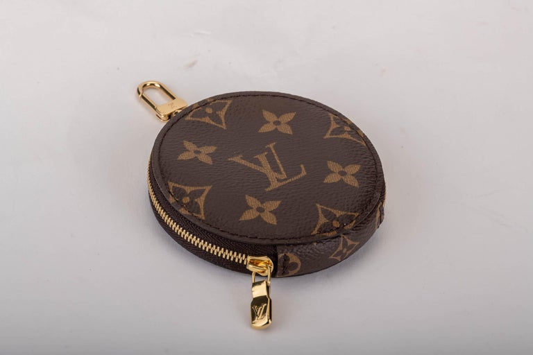 New in Box Louis Vuitton Multi Green Crossbody Pouch Bag For Sale 5