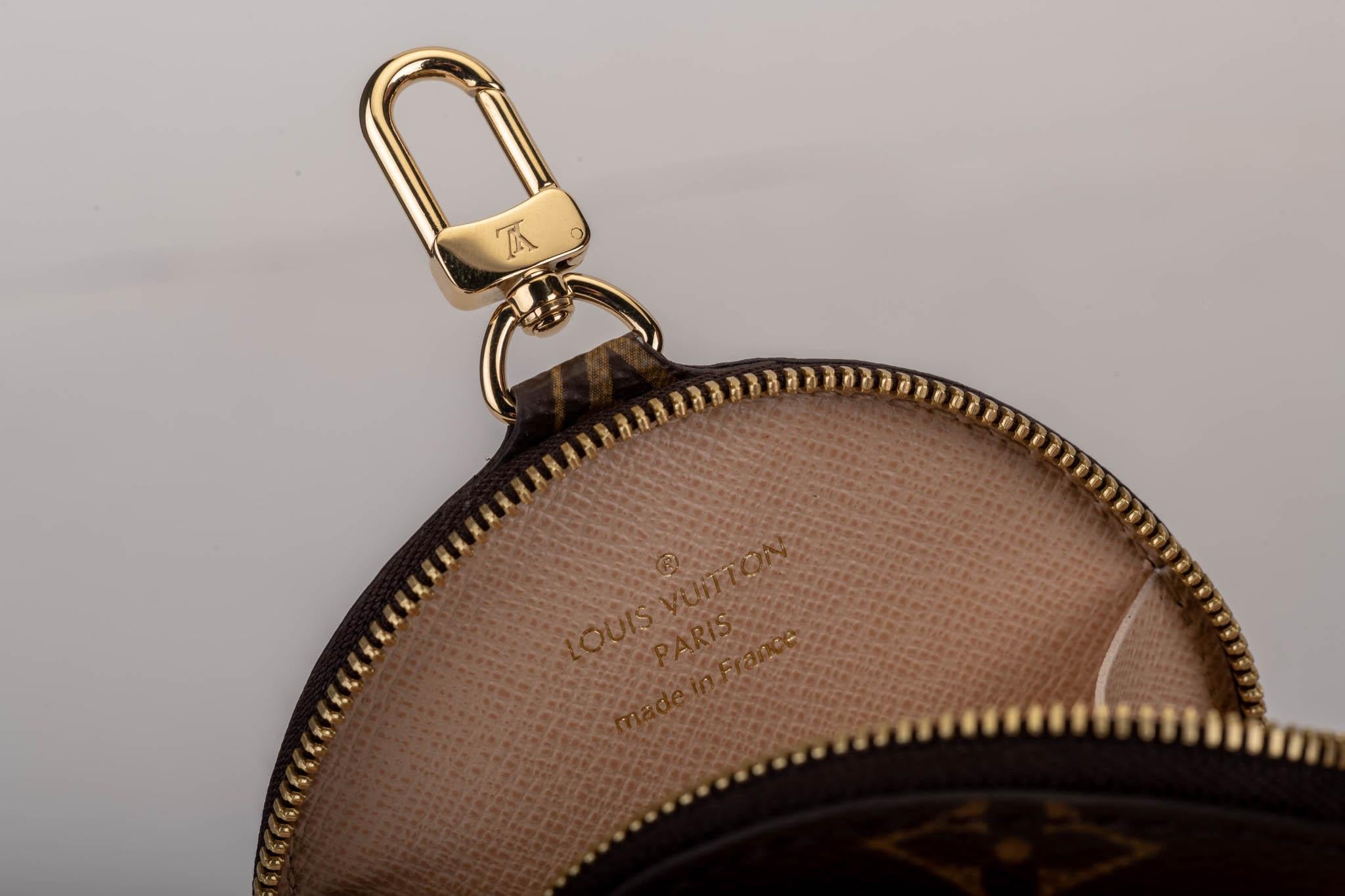 New in Box Louis Vuitton Multi Green Crossbody Pouch Bag 3
