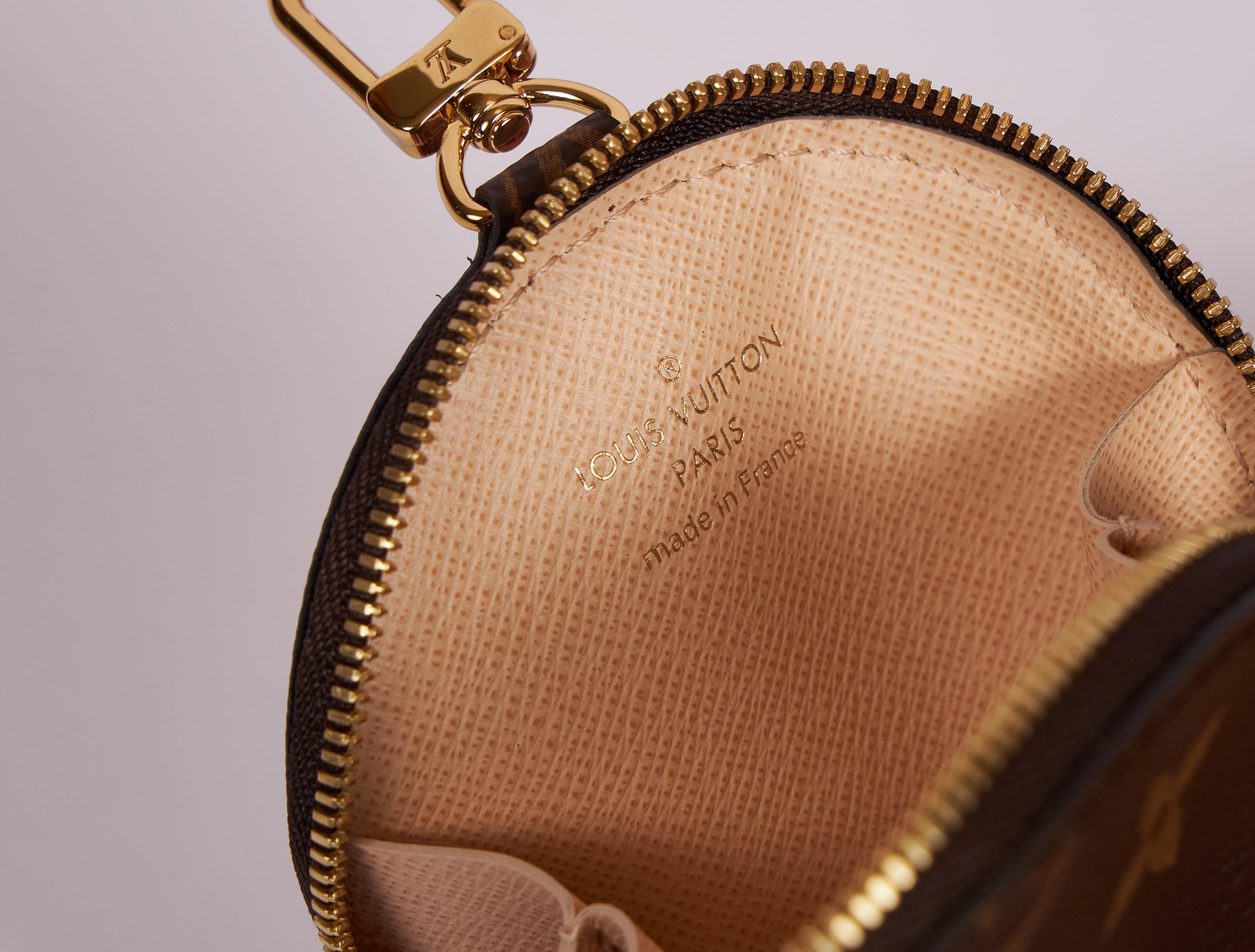 Louis Vuitton Mehrfarbige Pouchette Tasche in Rosa, im Karton im Angebot 3