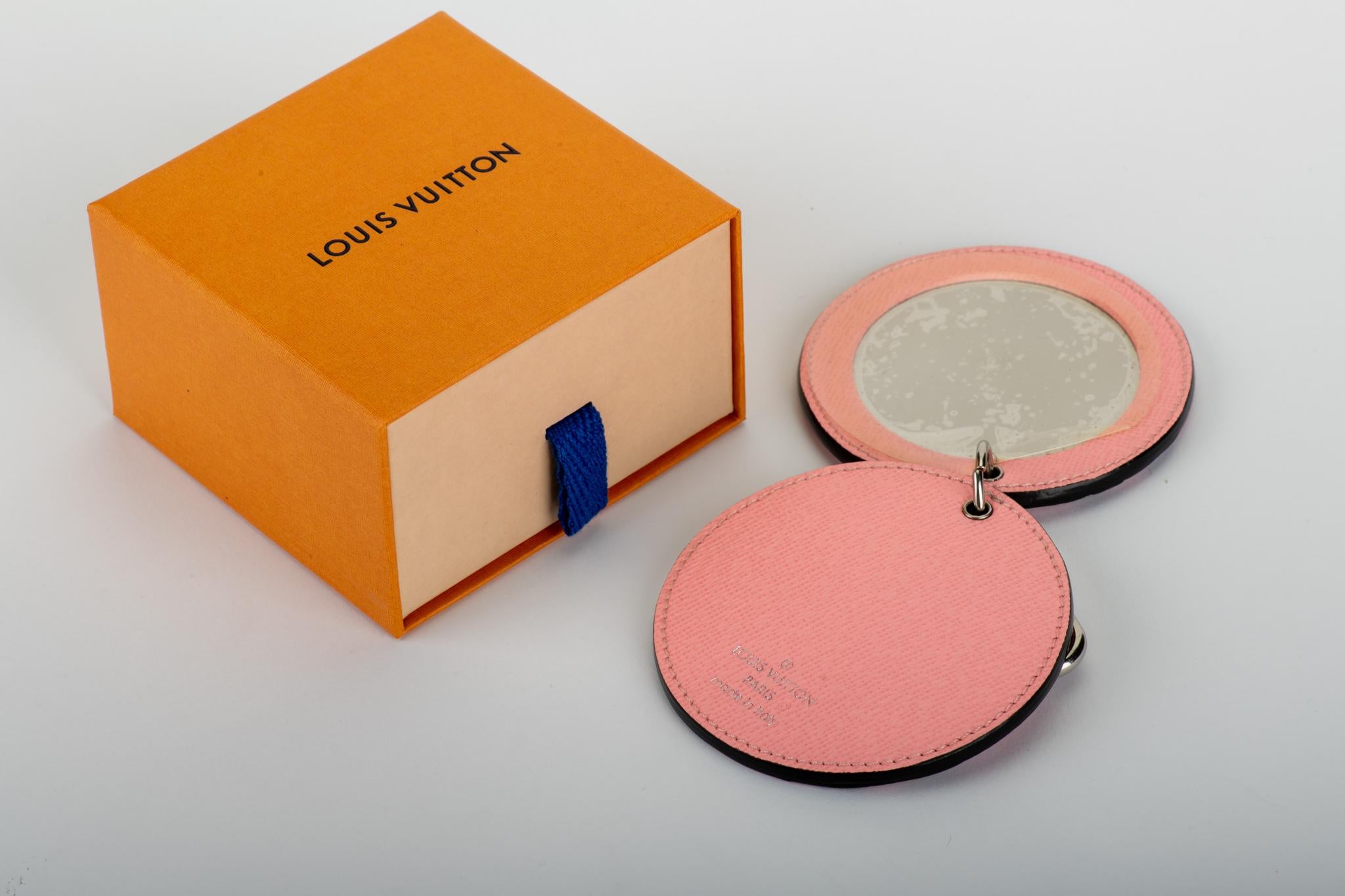 Louis Vuitton PInk Doppelspiegeltasche Charme, originalverpackt (Orange) im Angebot