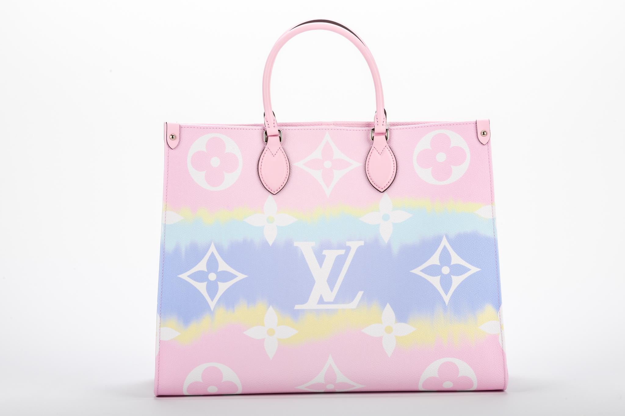 Originalverpackt Louis Vuitton Portofino On The Go Limited Edition Tasche (Grau) im Angebot