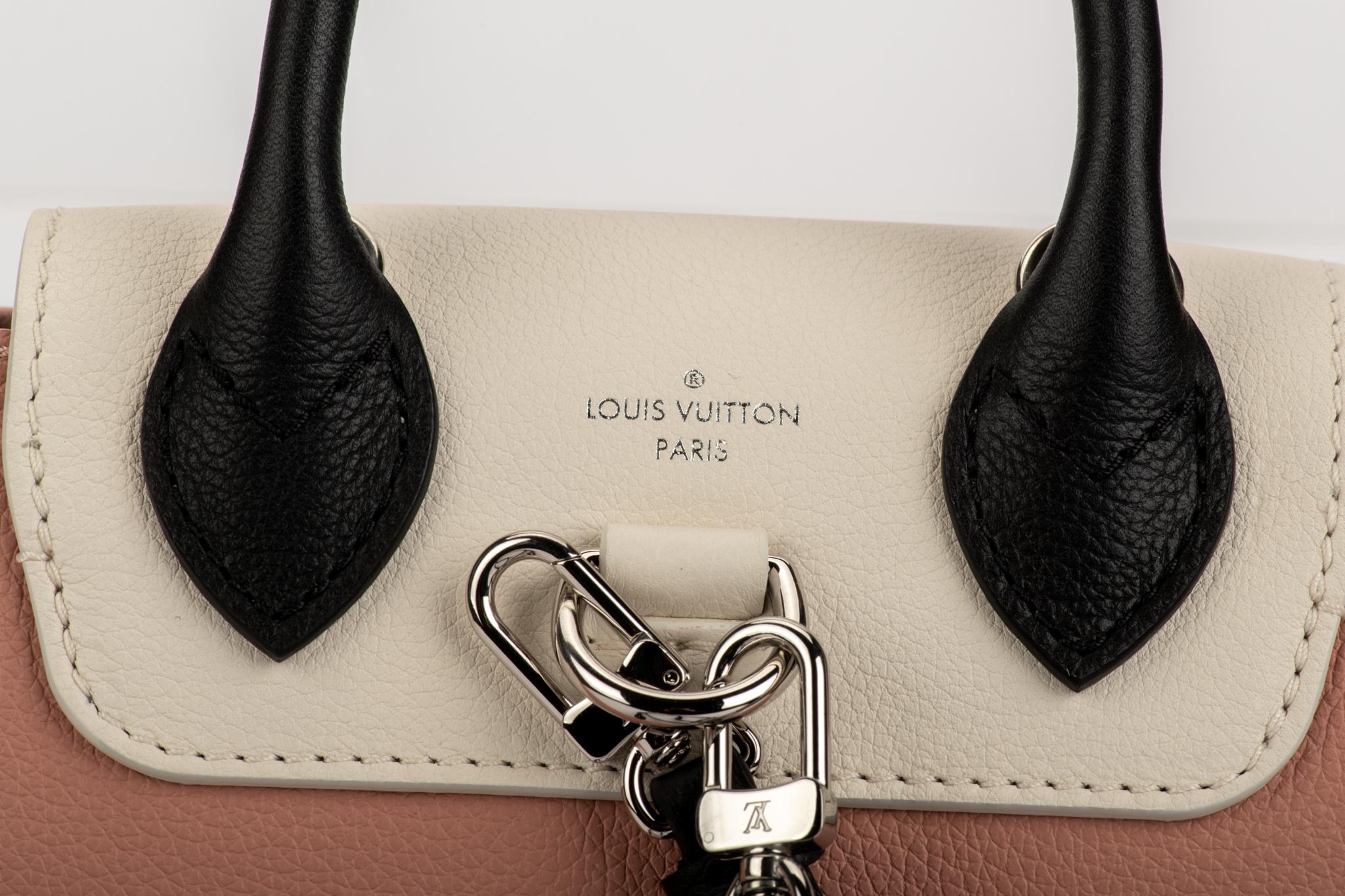 Neu in Karton Louis Vuitton Tricolor Lockme Rucksack im Angebot 1