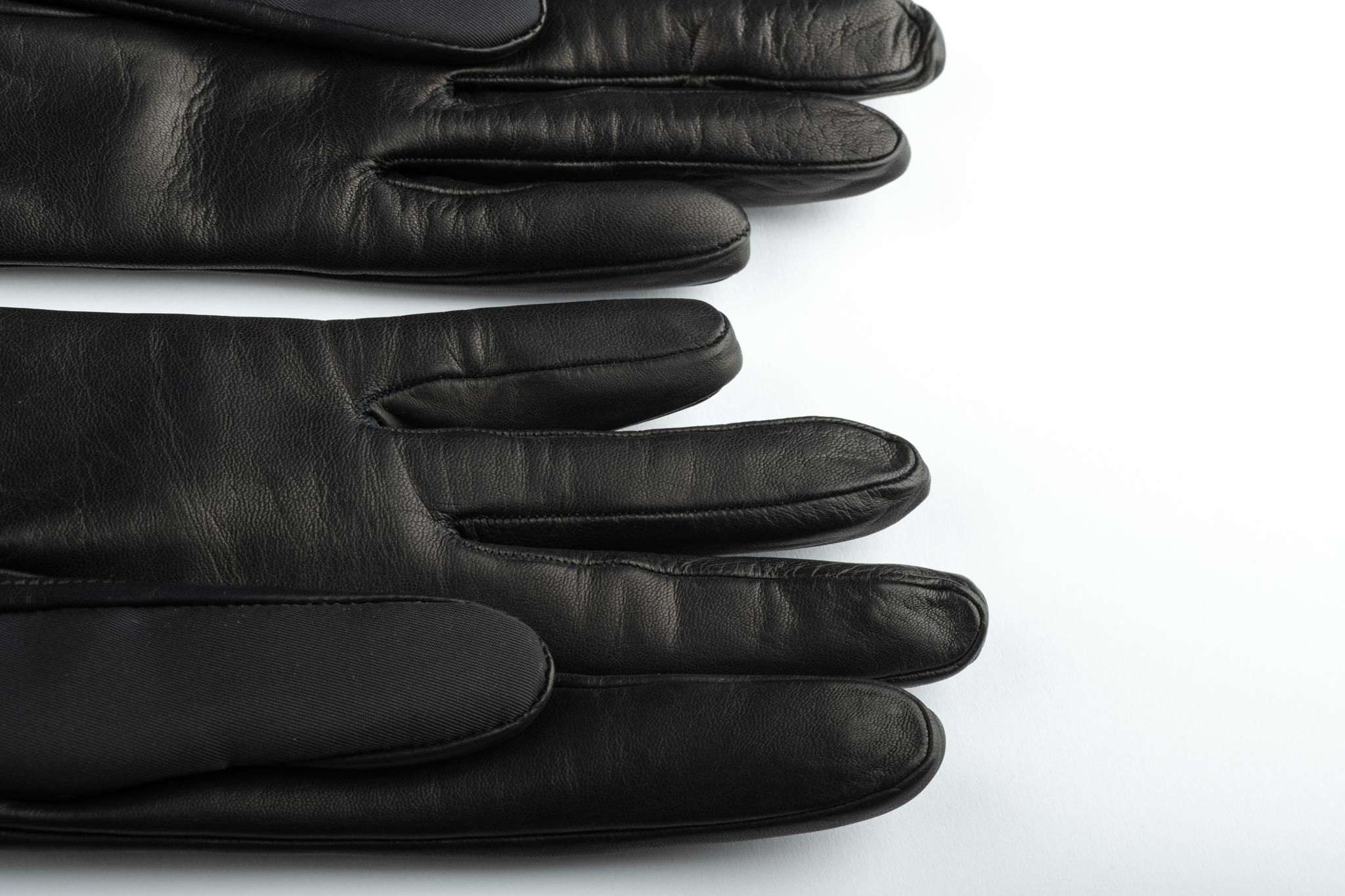 Women's New in Box Prada Black Leather Ladies Gloves Size 6.5