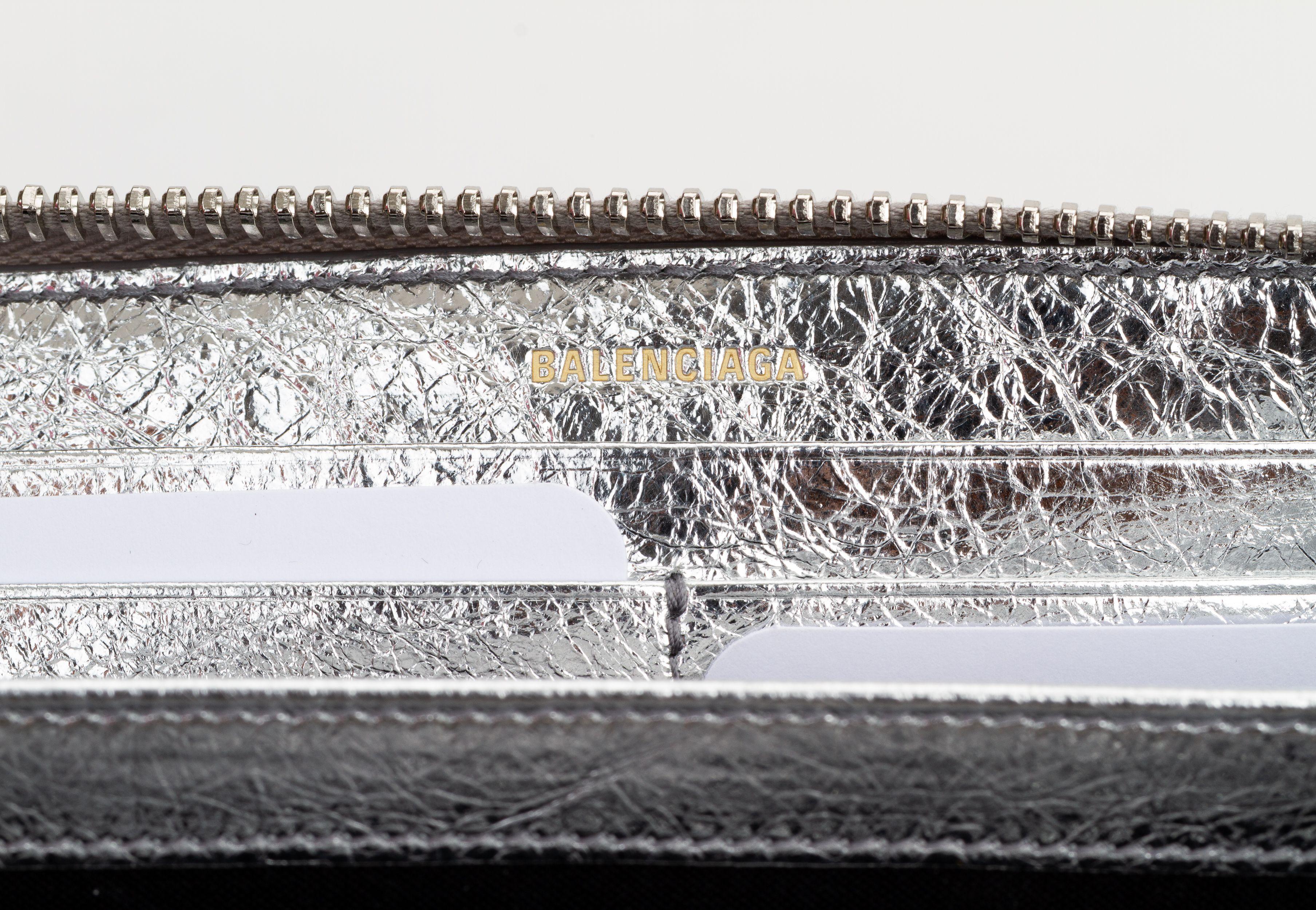 New in Box Silver Foil Balenciaga Wallet in vendita 1