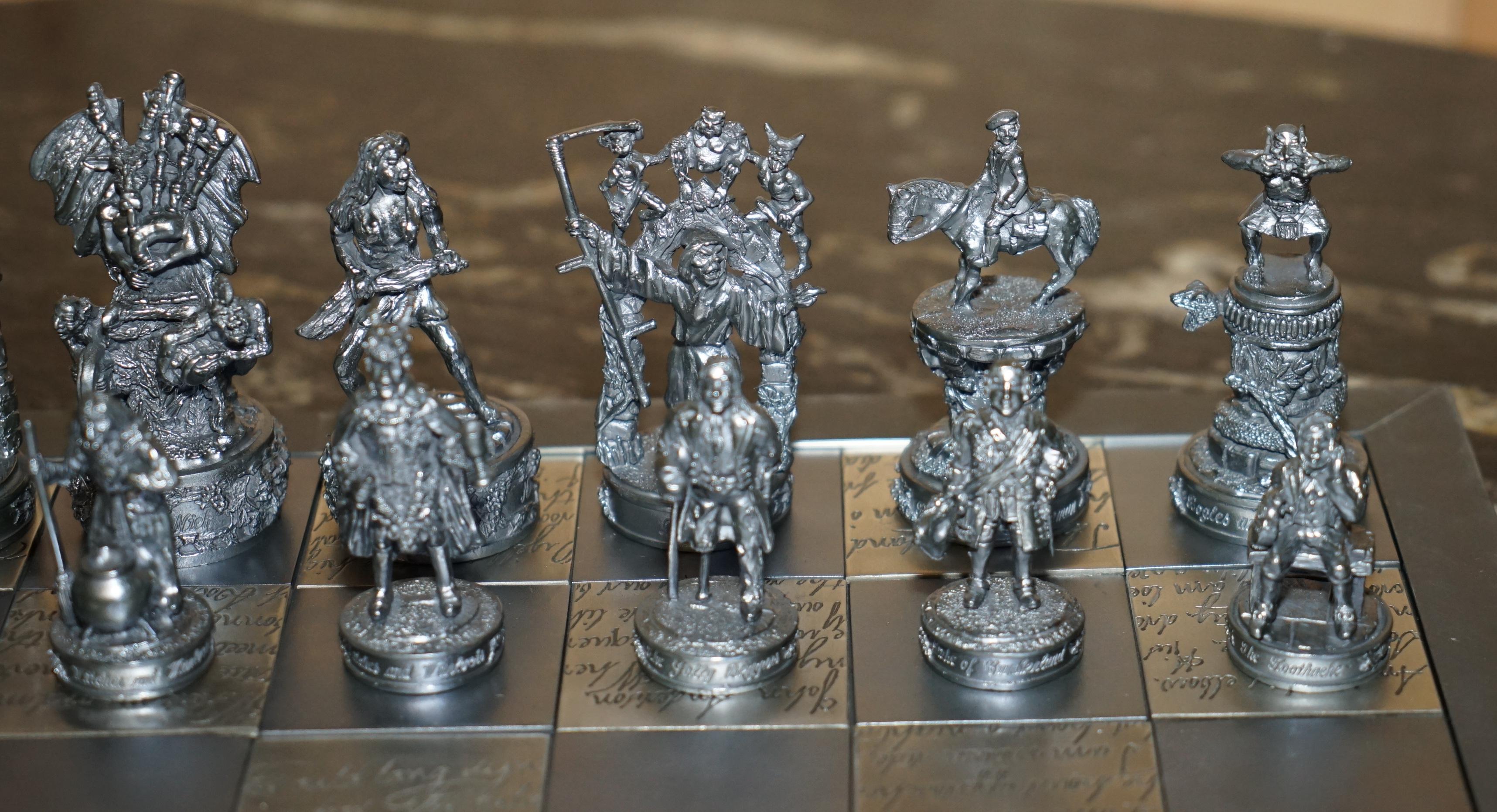 NEW IN THE BOX LTD EDITION 18/500 ROBERT BURNS SCOTTiSH CHESS SET en vente 12