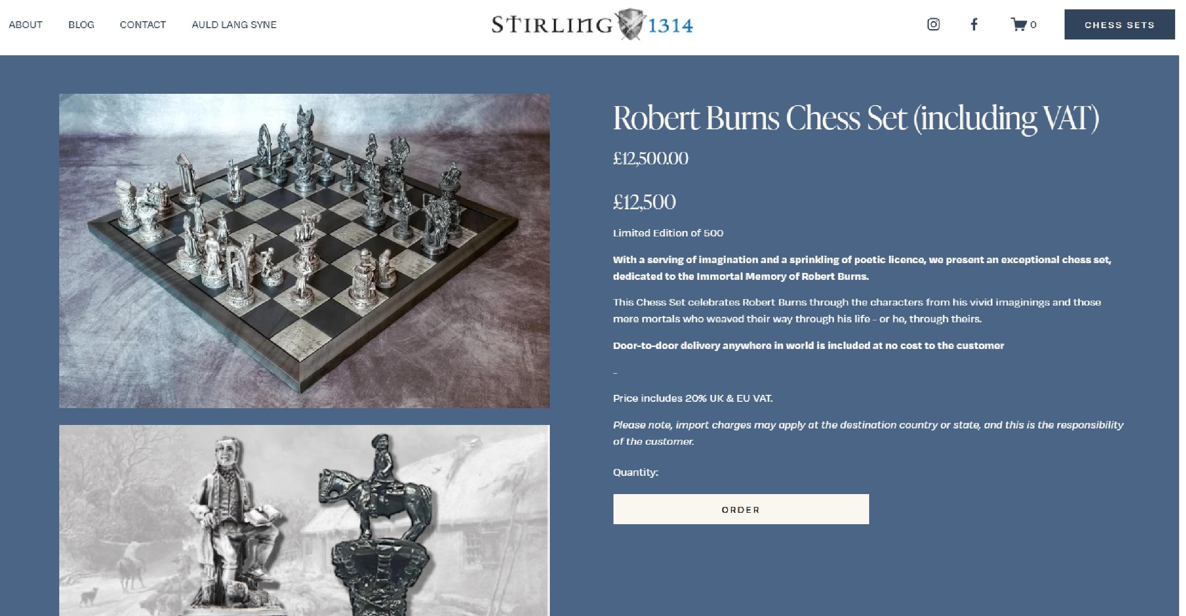 Royal House Antiques

The Royal House Antiques a le plaisir d'offrir à la vente ce jeu d'échecs en étain de Robert Burns en Sterling 1314, neuf dans sa boîte, avec toute la documentation d'origine, dans une collection en édition limitée de 18/500