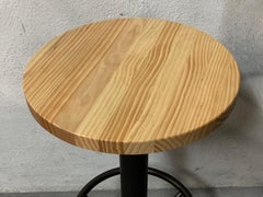 Nuovo sgabello industriale in ferro battuto con sedile in Wood Wood