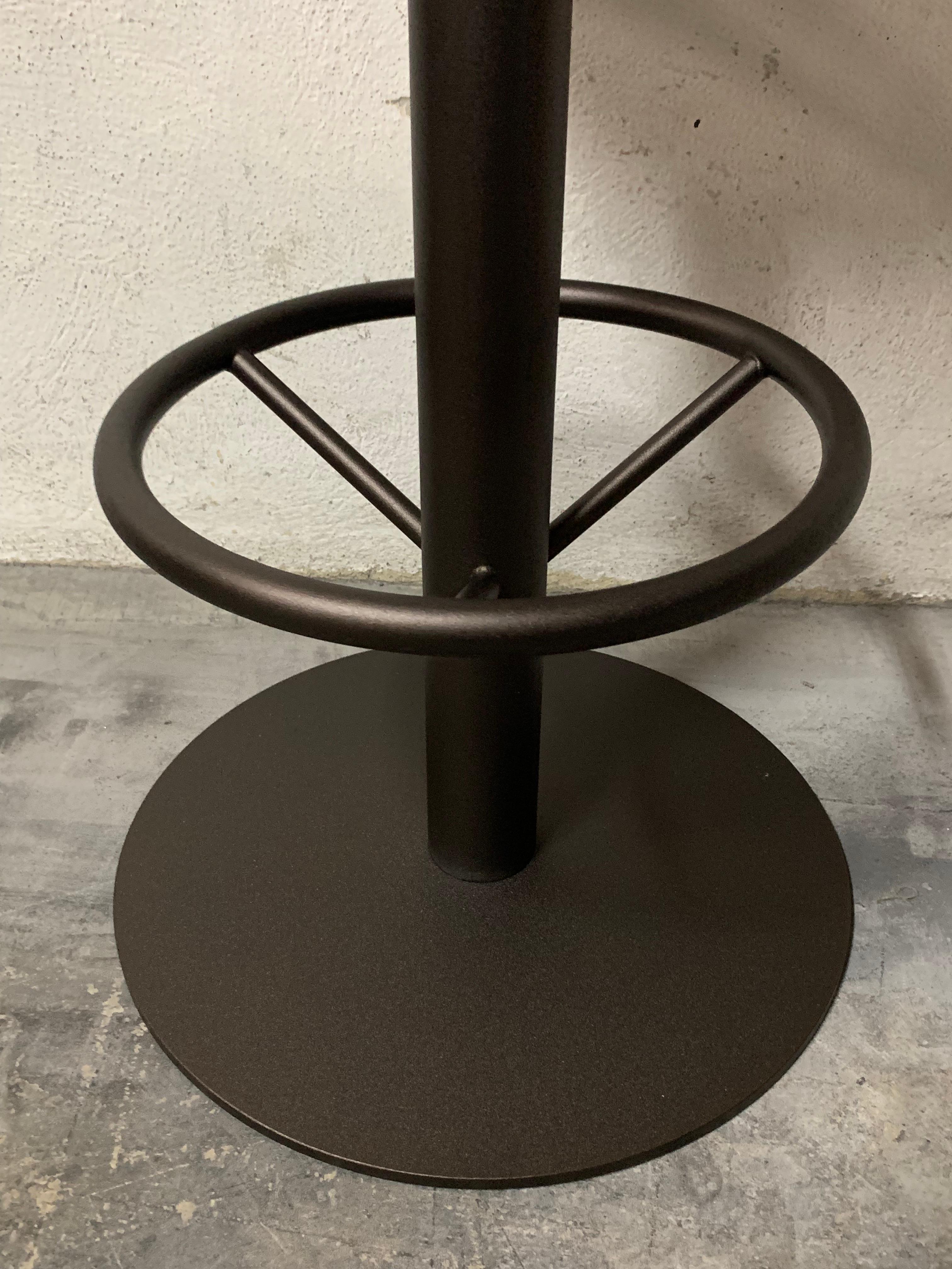 Nuevo Taburete industrial de hierro forjado con asiento de madera de pino Hierro en venta