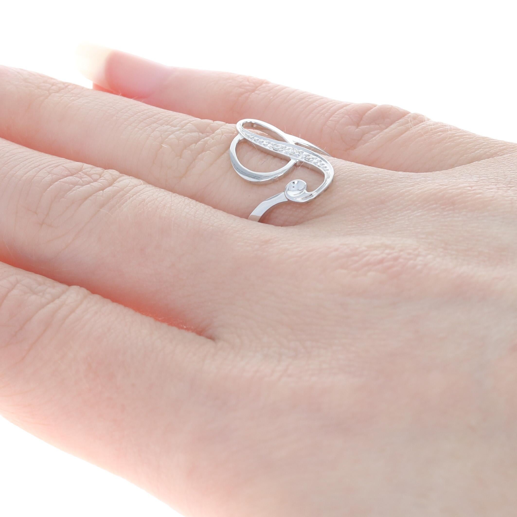 For Sale:  New Initial L Signet Ring, 14k White Gold Women's 4