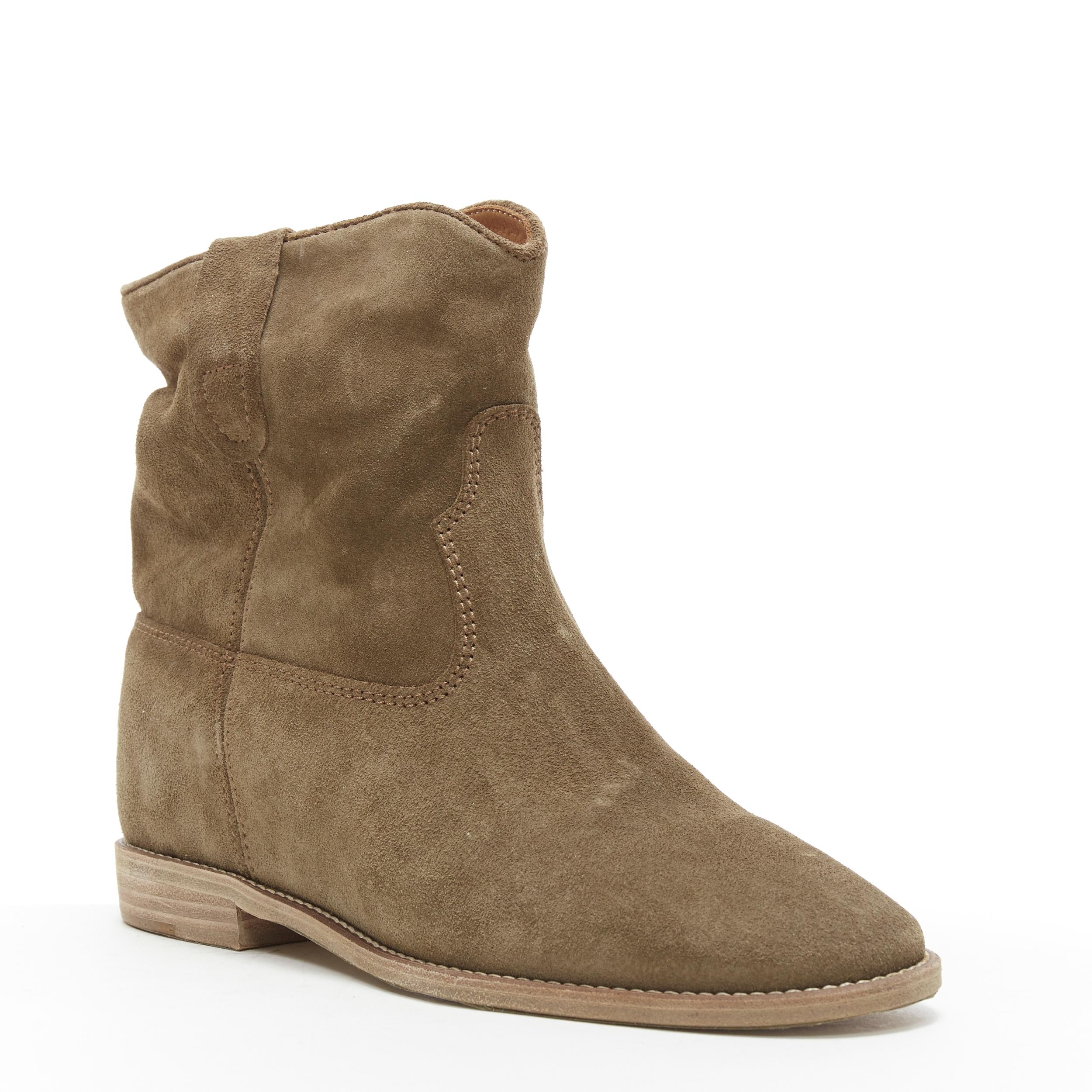 new ISABEL MARANT ETOILE Crisi taupe calf velvet suede pull on ankle boot EU40
Brand: Isabel Marant
Designer: Isabel Marant
Model Name / Style: Crisi boot
Material: Suede
Color: Brown; taupe grey
Pattern: Solid
Closure: Pull on
Lining material: