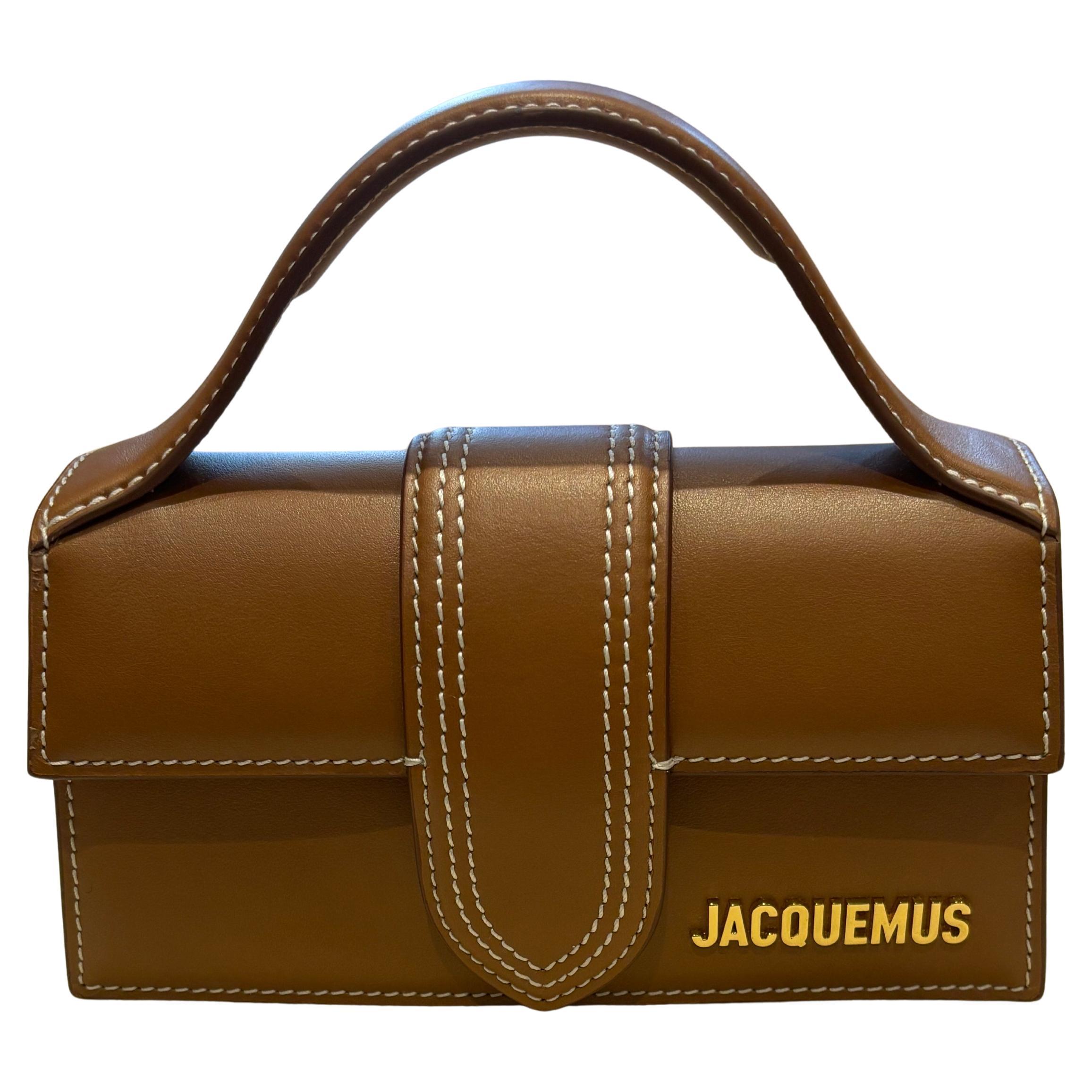 NEW Jacquemus Bambino Mini Sac à bandoulière en cuir de veau marron clair