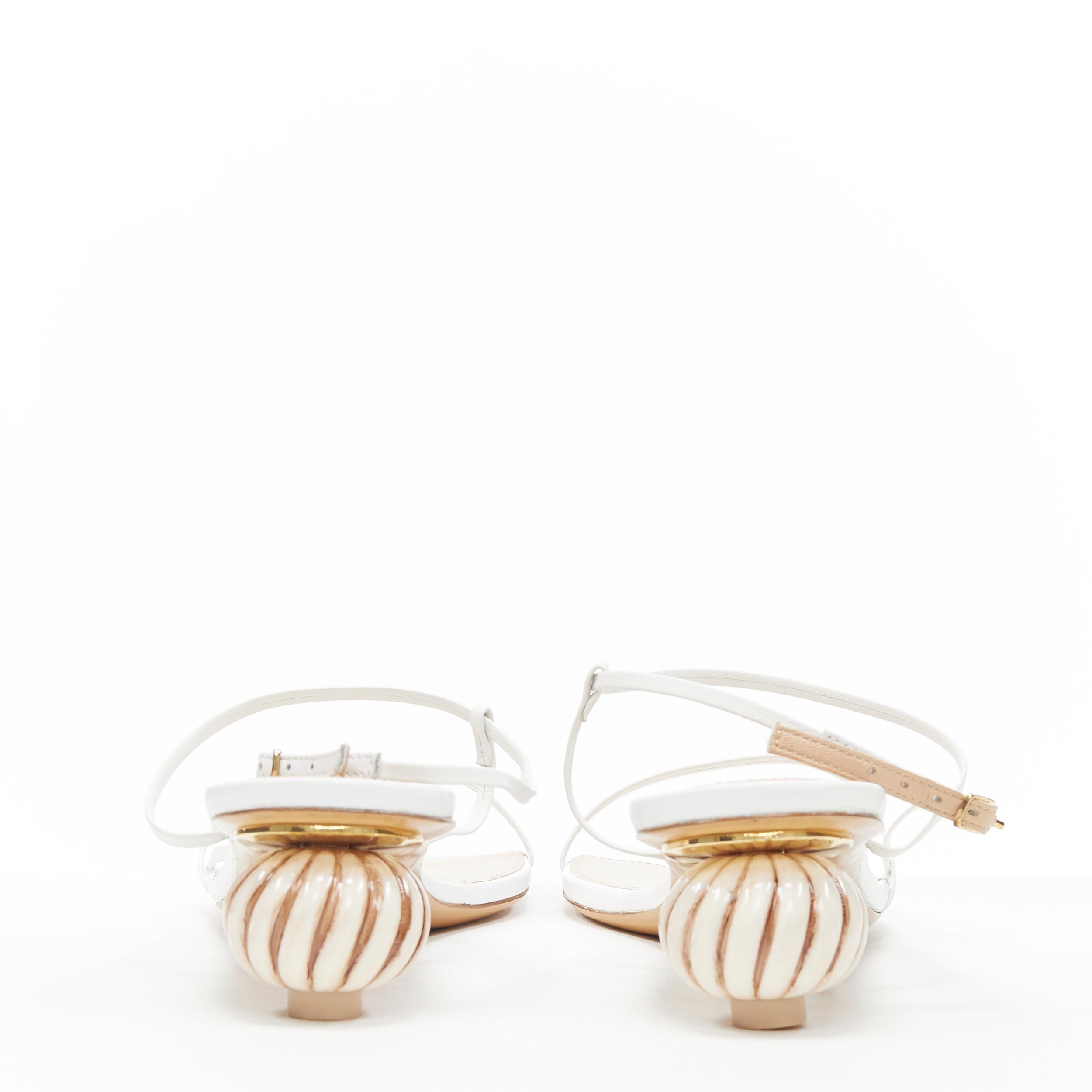 JACQUEMUS Les Sandalen mit weißer minimaler dekorativer Kugelabsatz EU38 Damen
